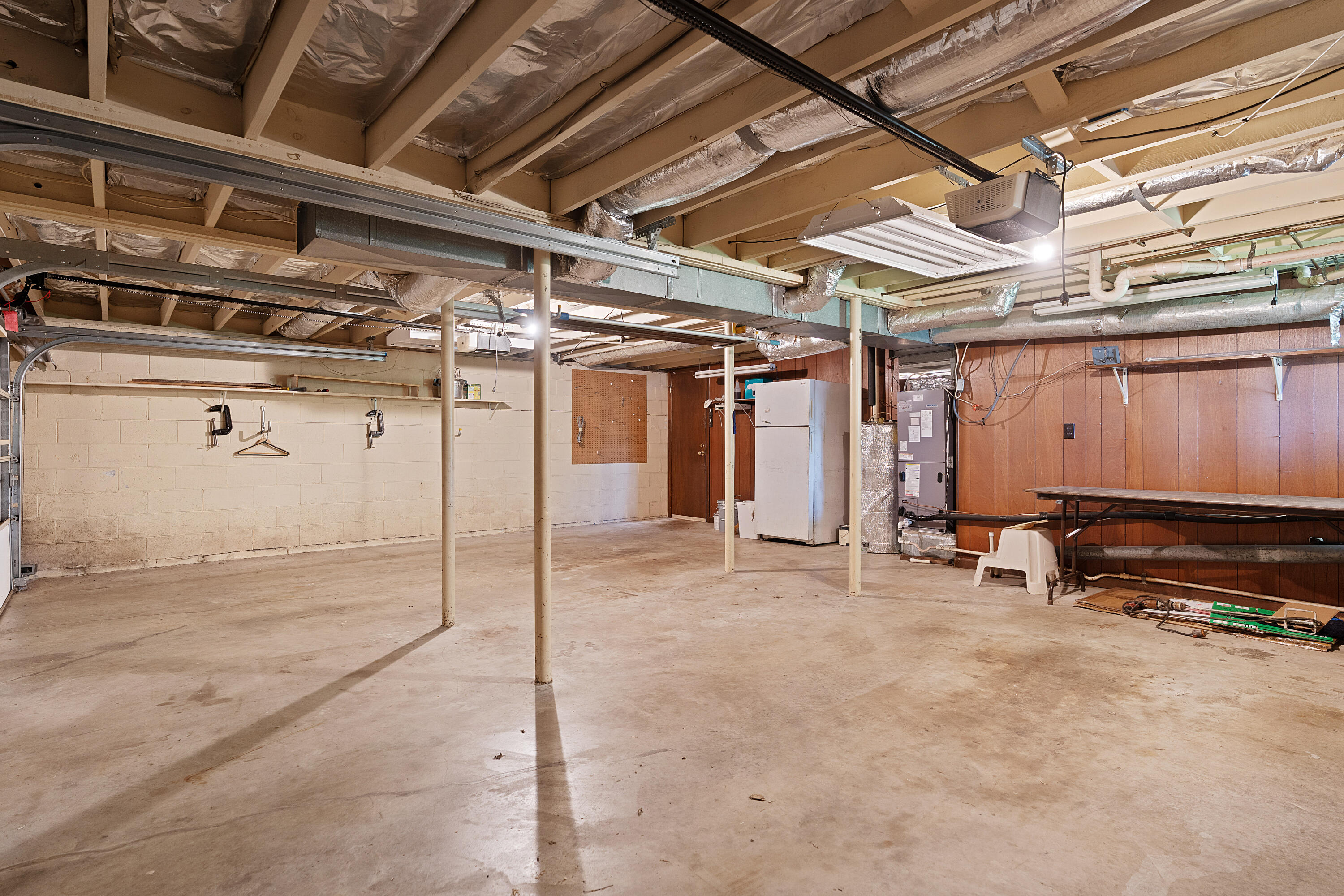 2513 Sharron Drive