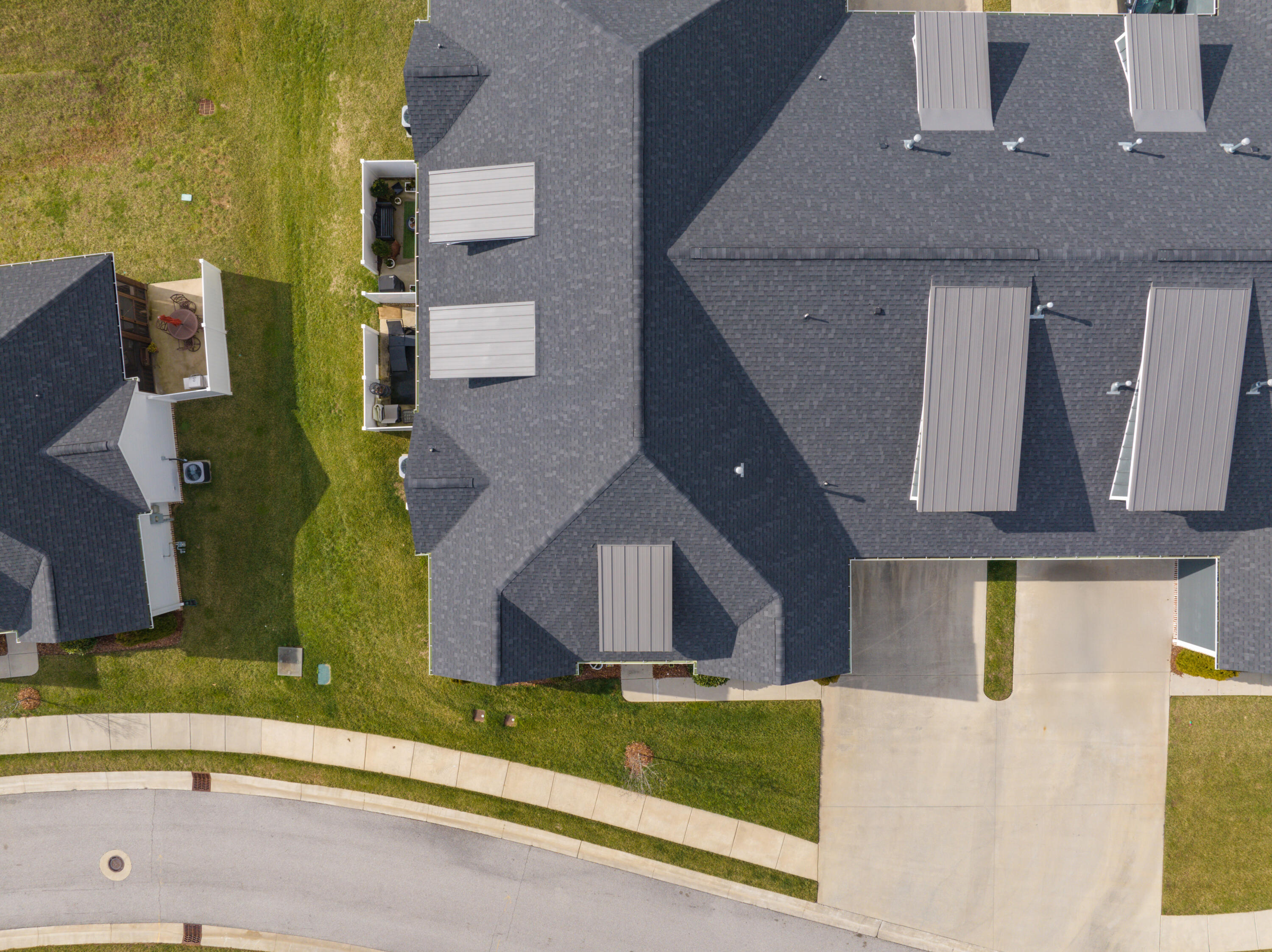 3482 Travertine Lane