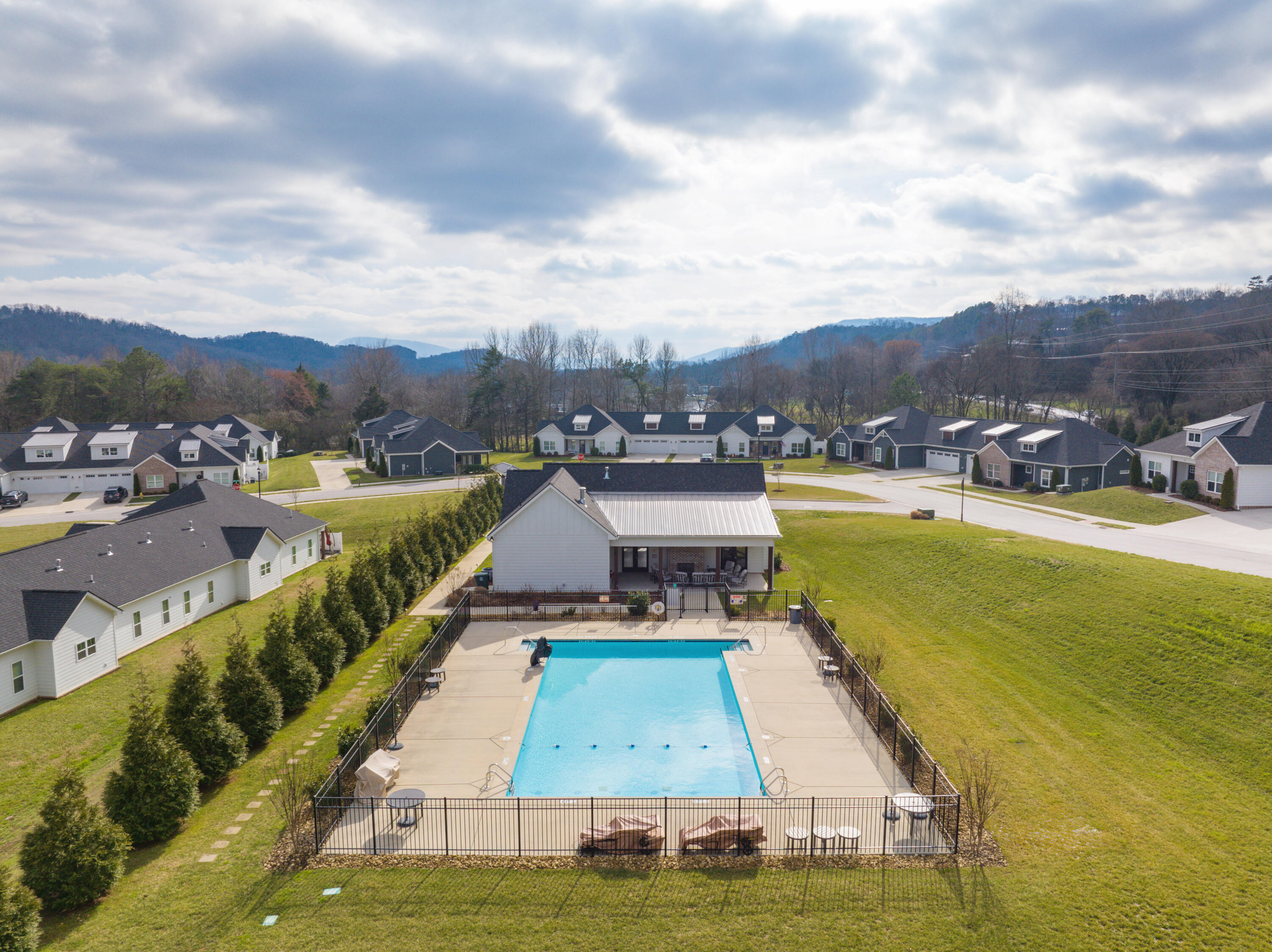 3482 Travertine Lane