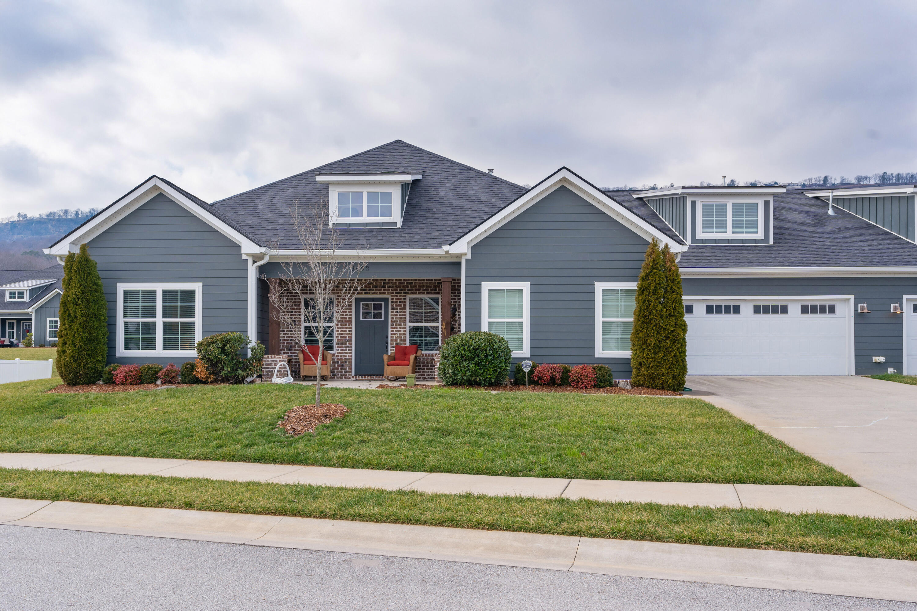 3482 Travertine Lane