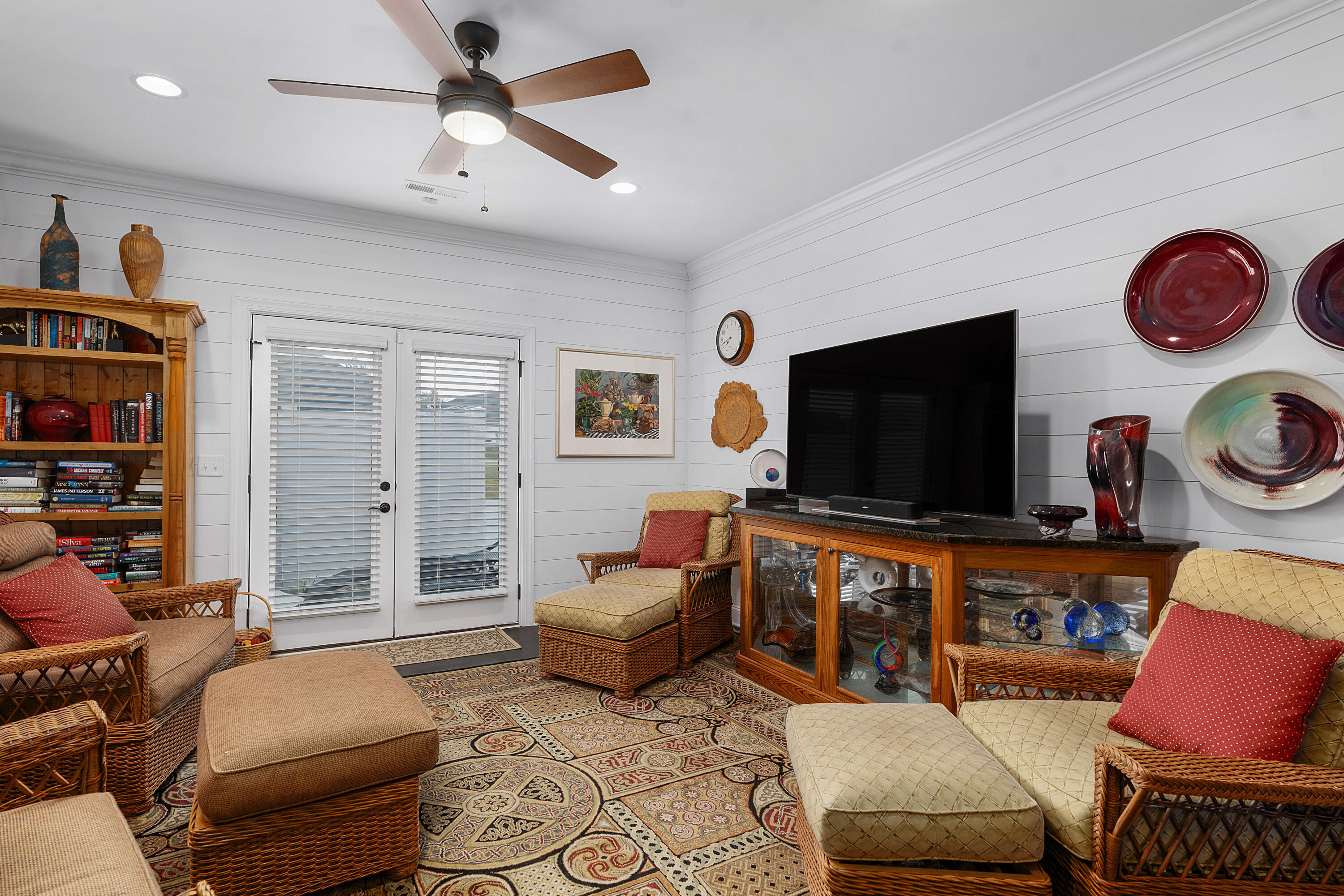3482 Travertine Lane