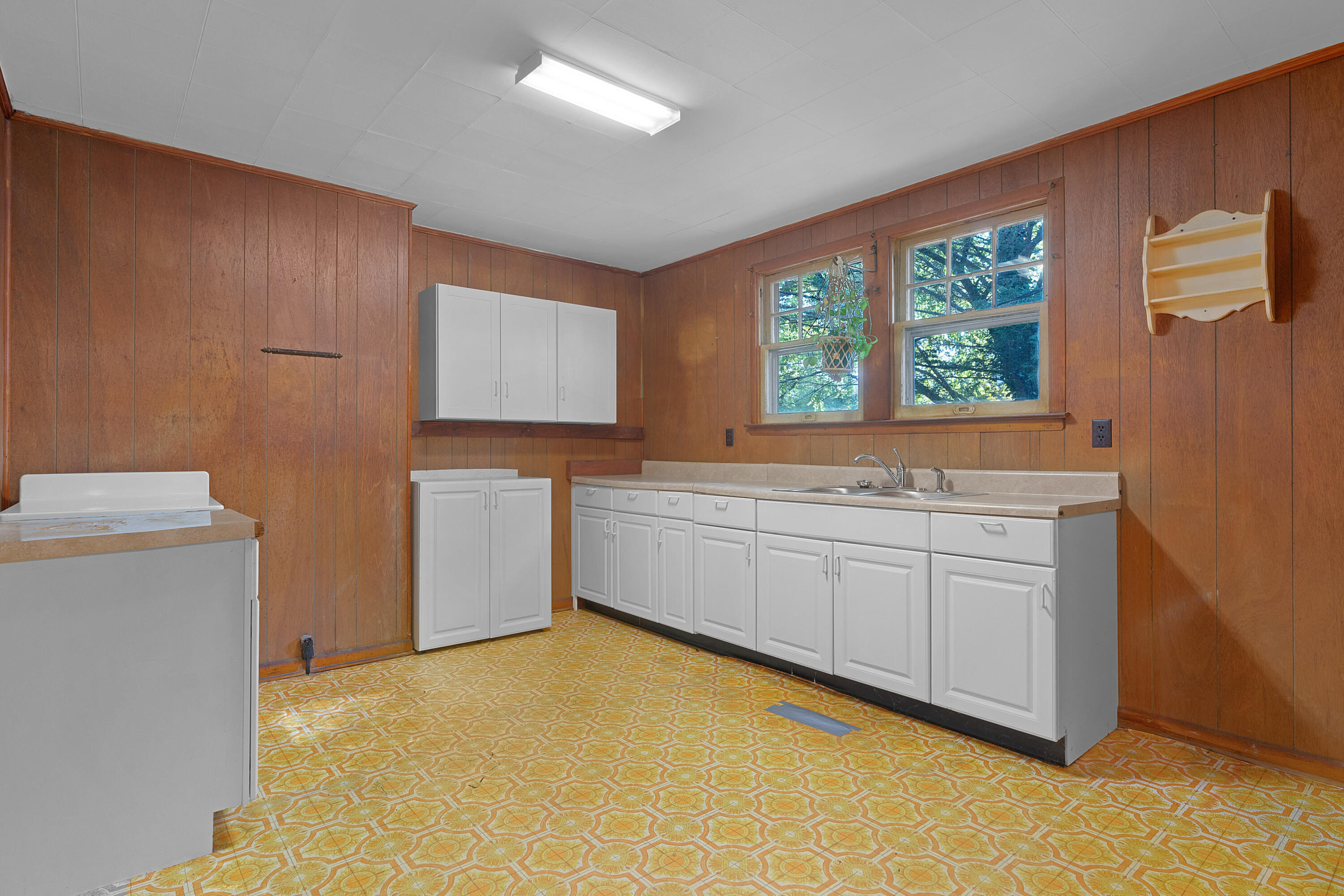 1606 W 52nd Street