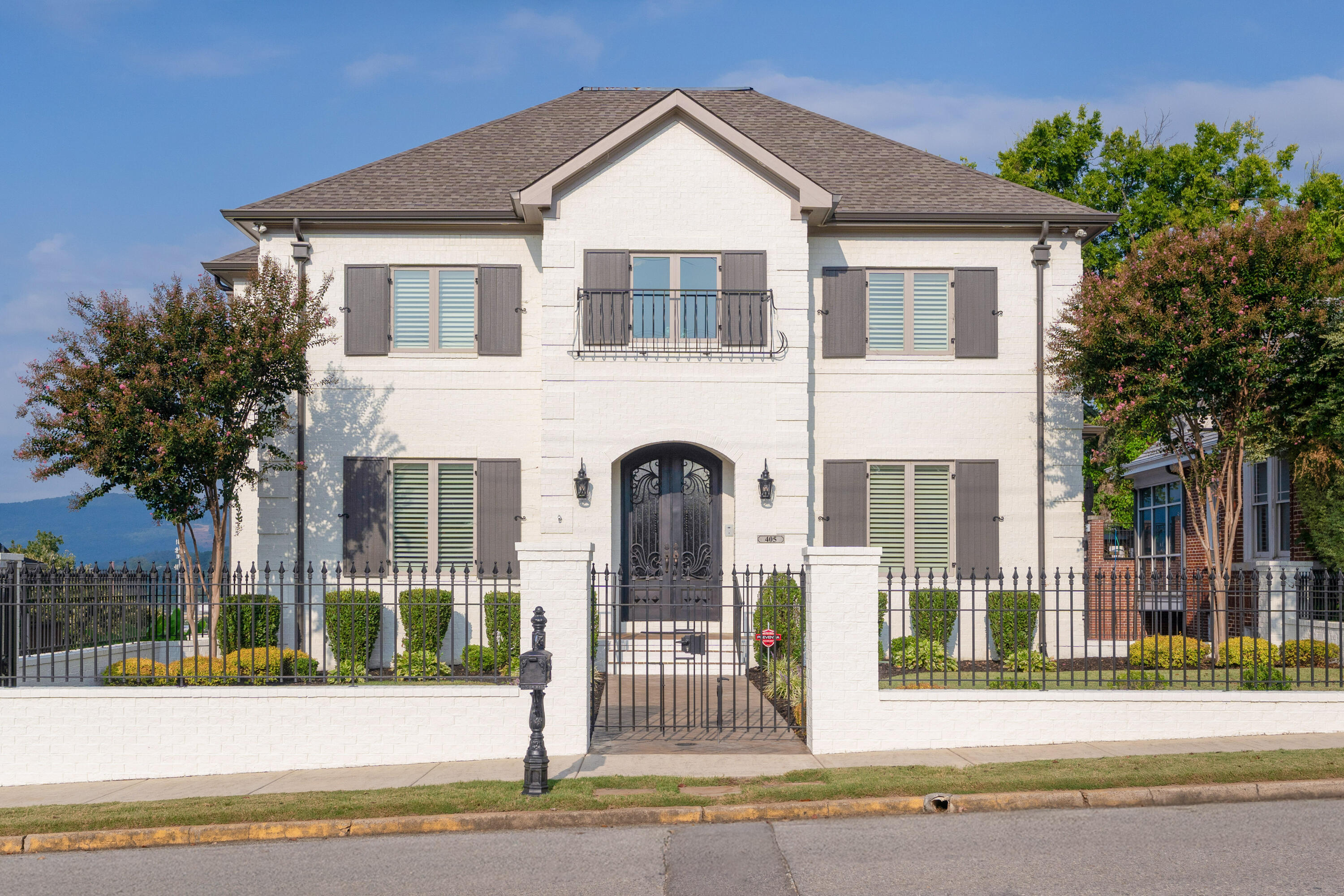 405 Forest Avenue