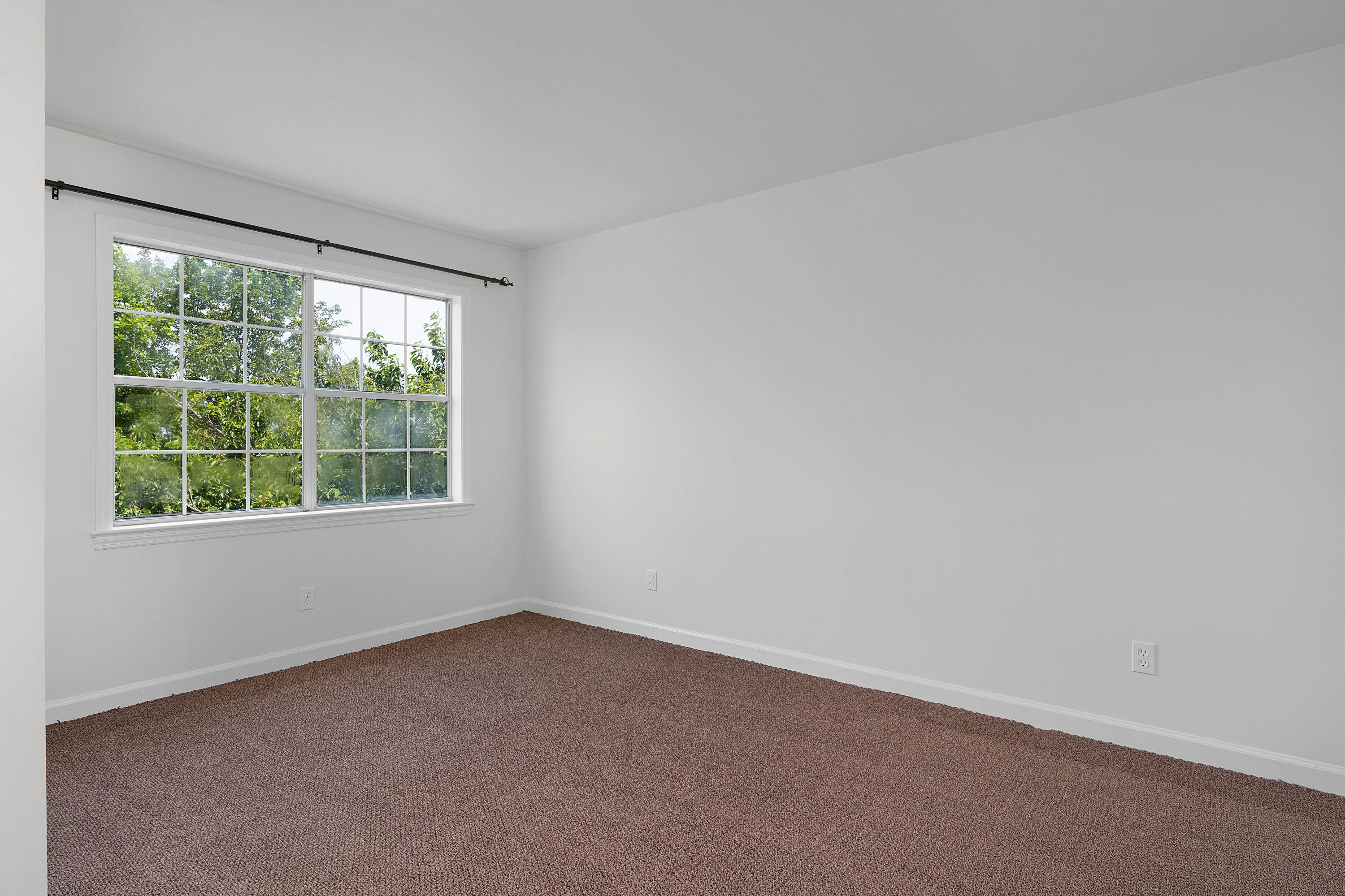 1003 E Brow Road