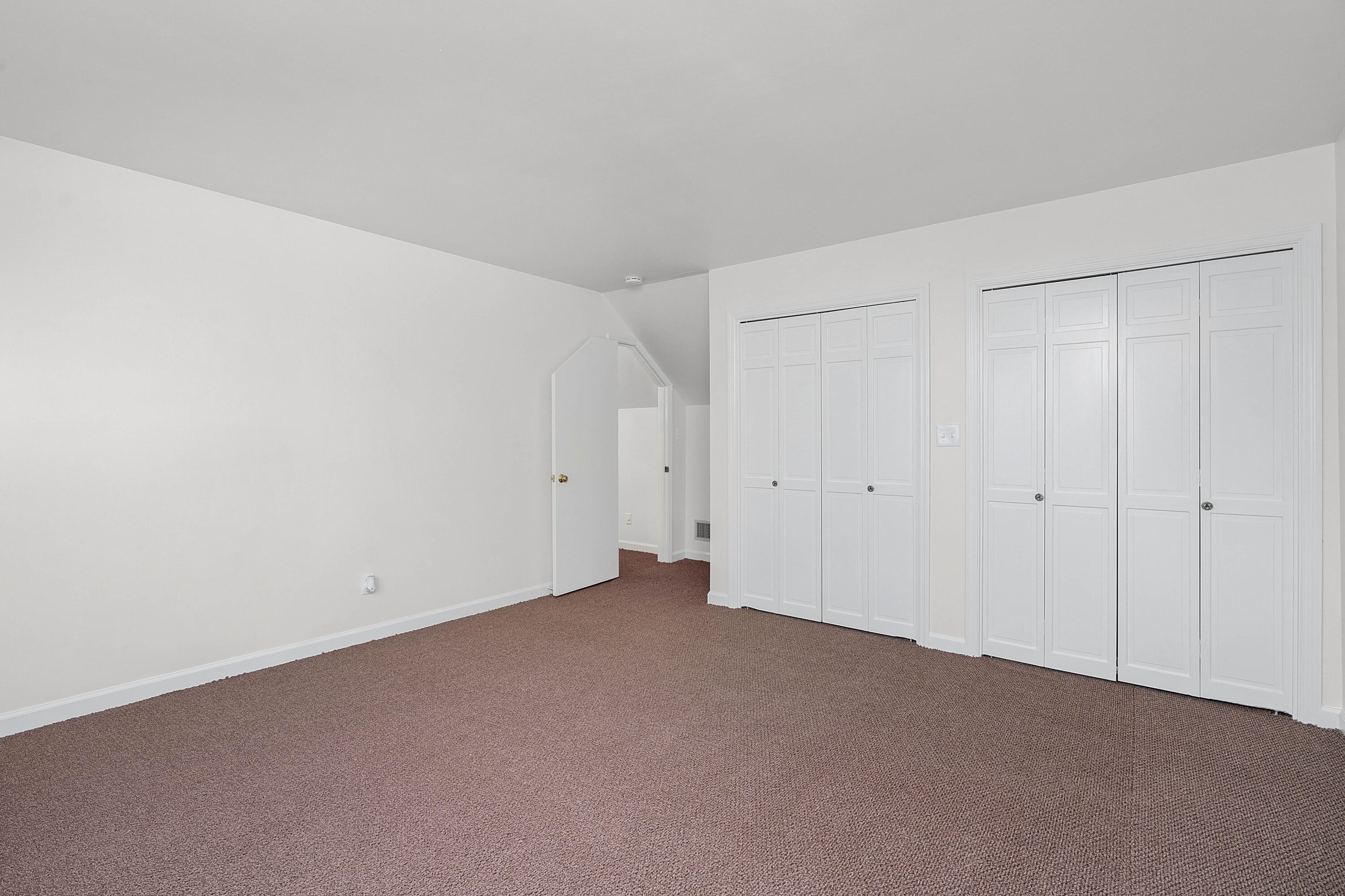 1003 E Brow Road