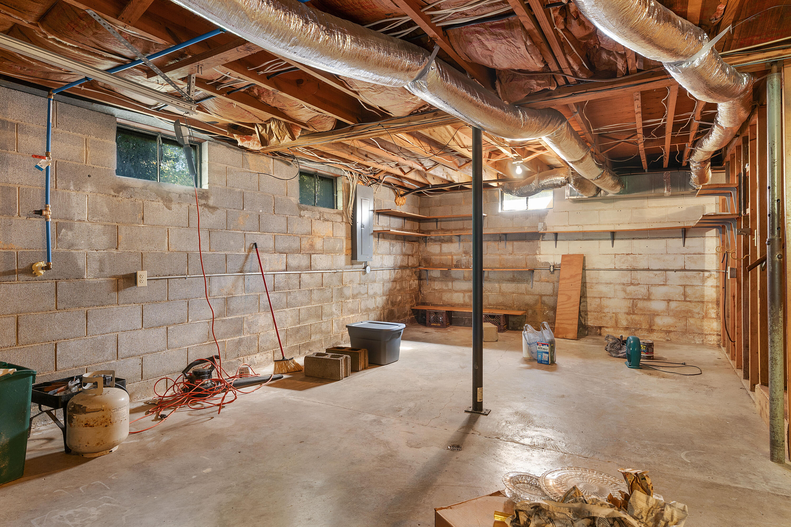 3521 NE Chatata Valley Road