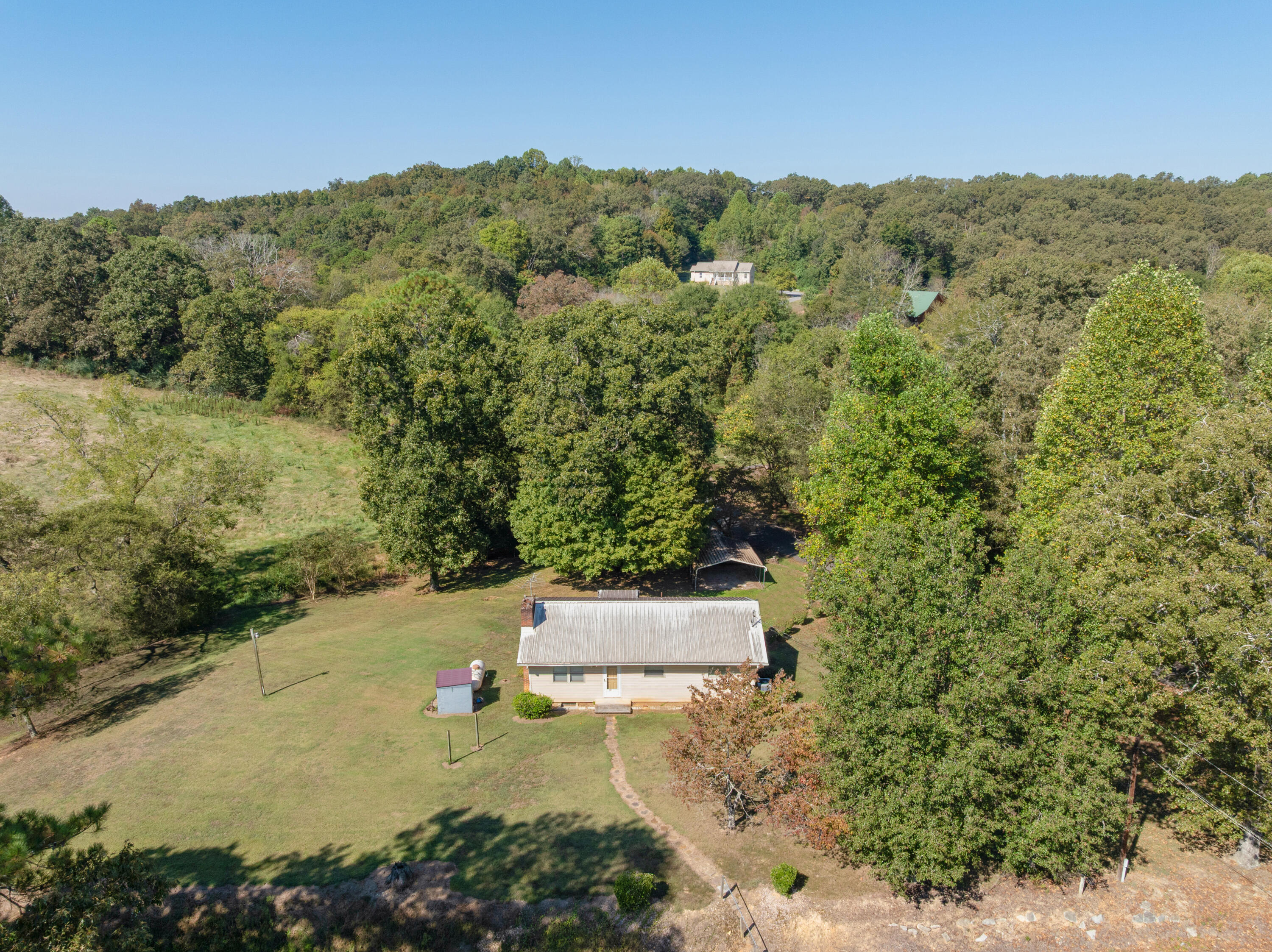 3521 NE Chatata Valley Road
