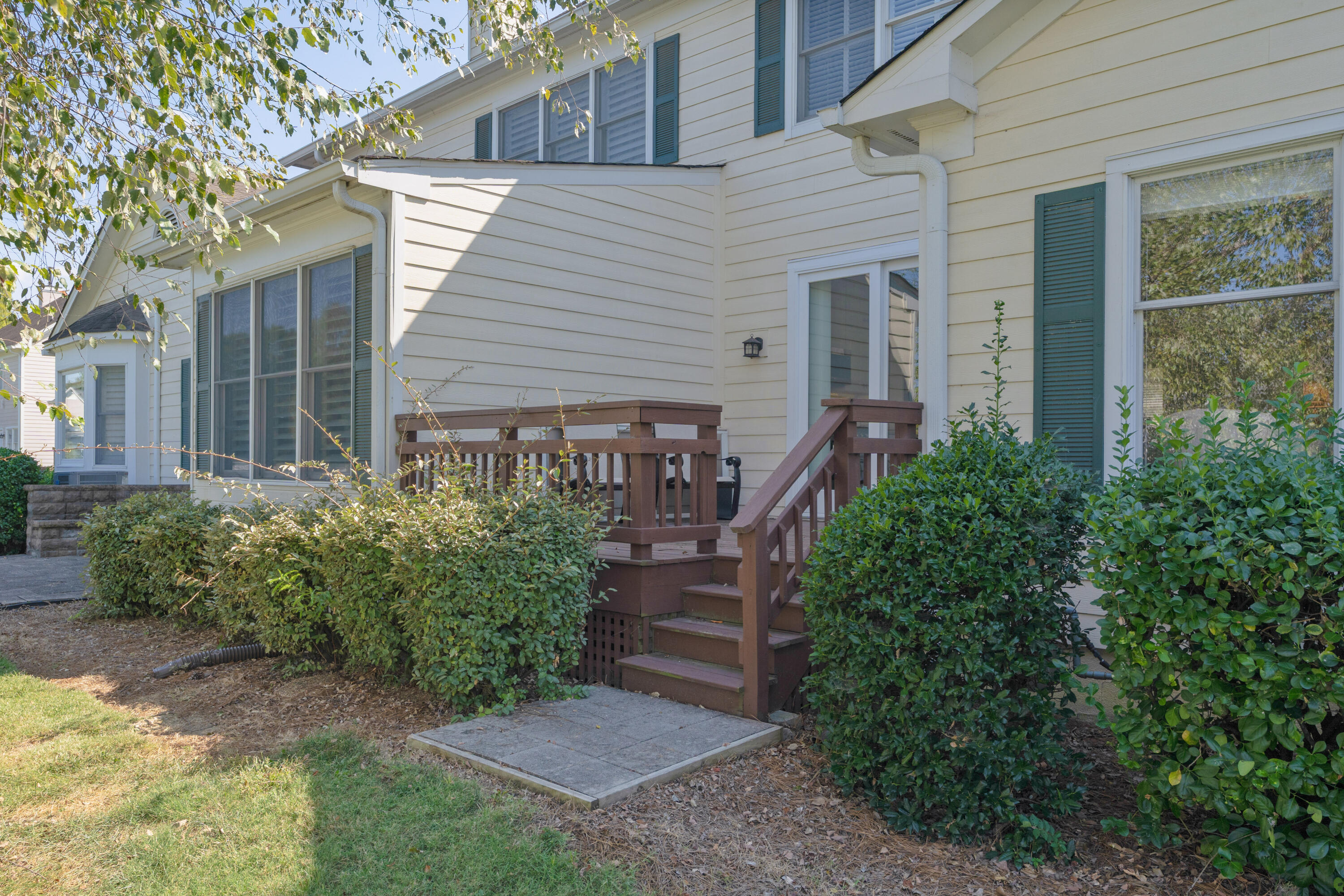 1083 Constitution Drive