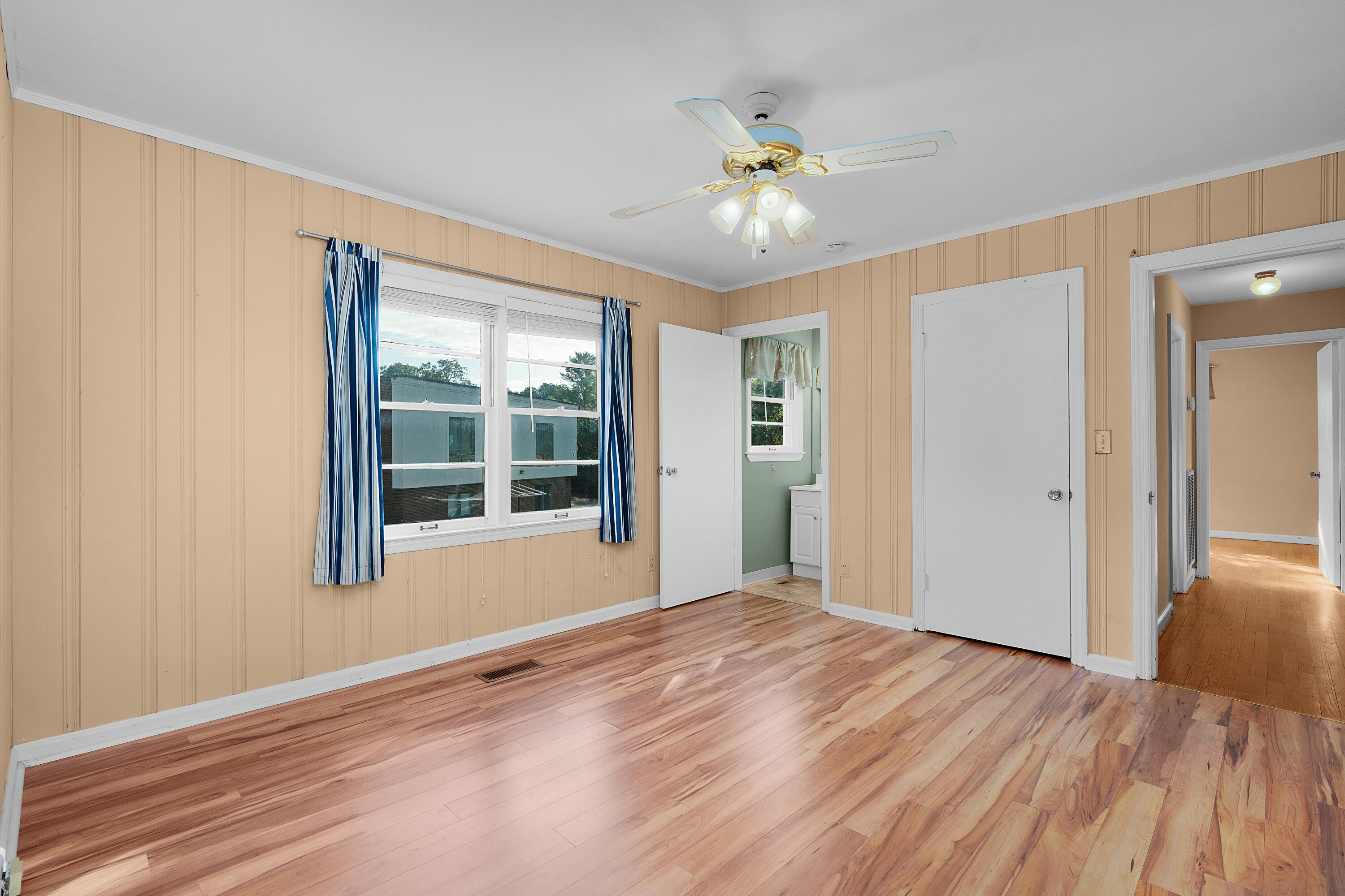 3351 Black Oak Circle