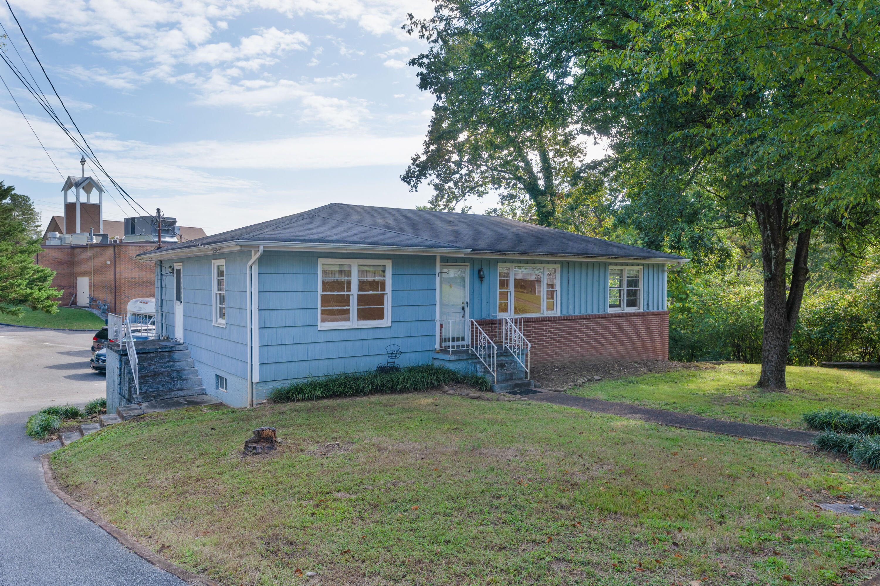 3351 Black Oak Circle