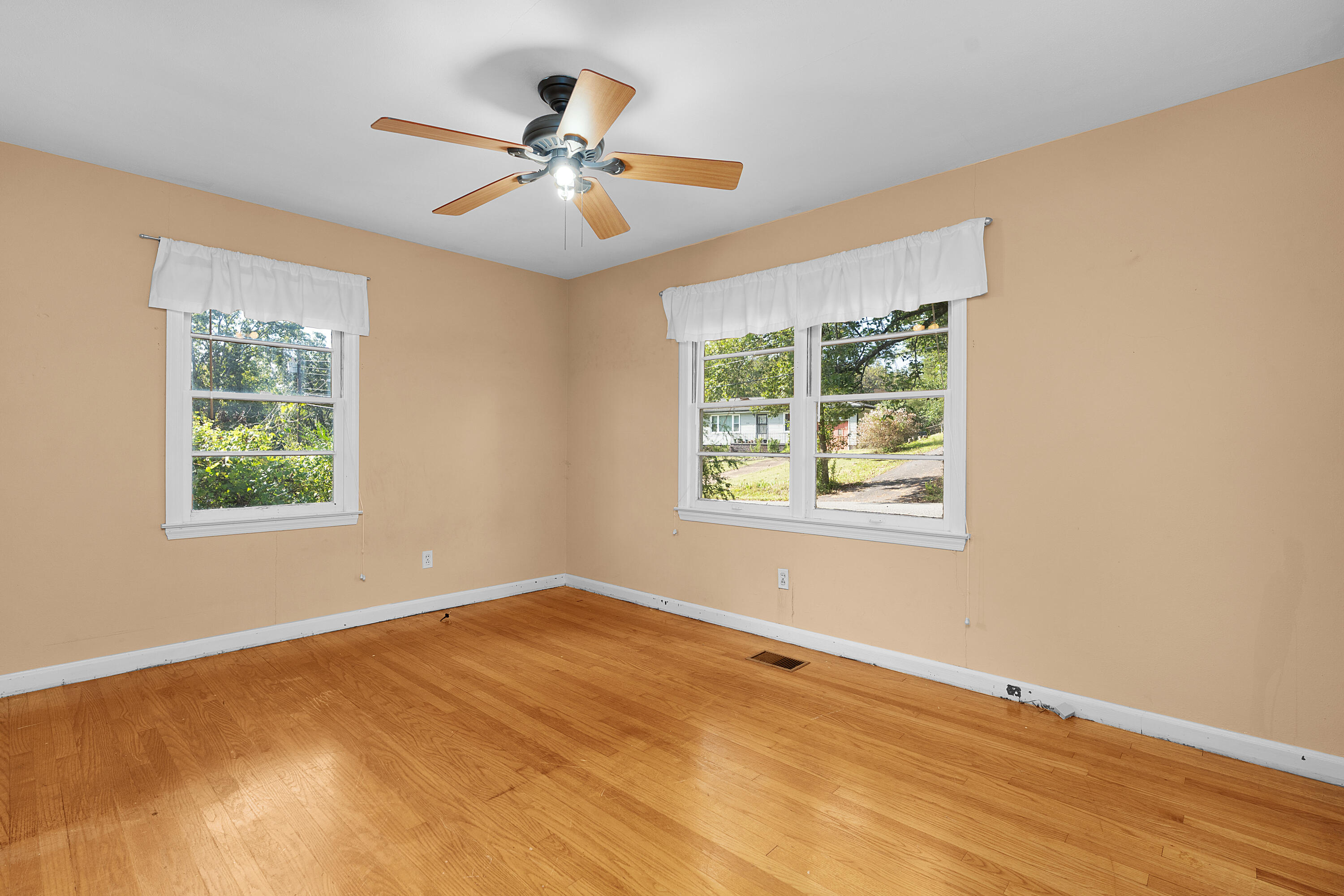 3351 Black Oak Circle