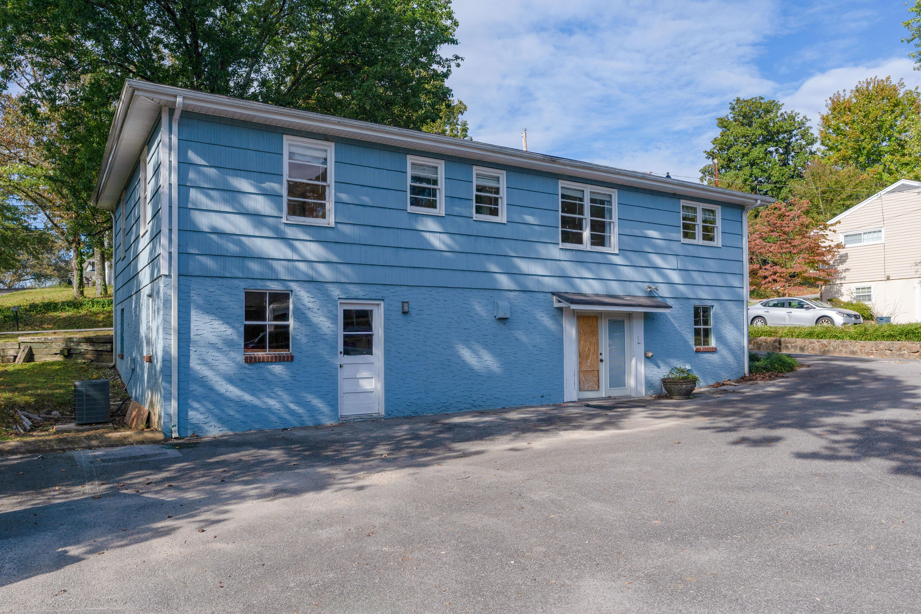 3351 Black Oak Circle