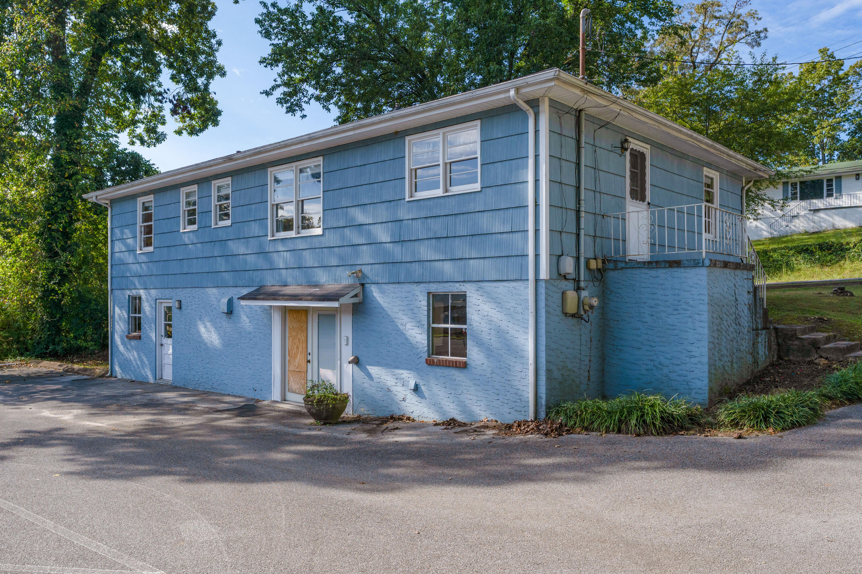 3351 Black Oak Circle