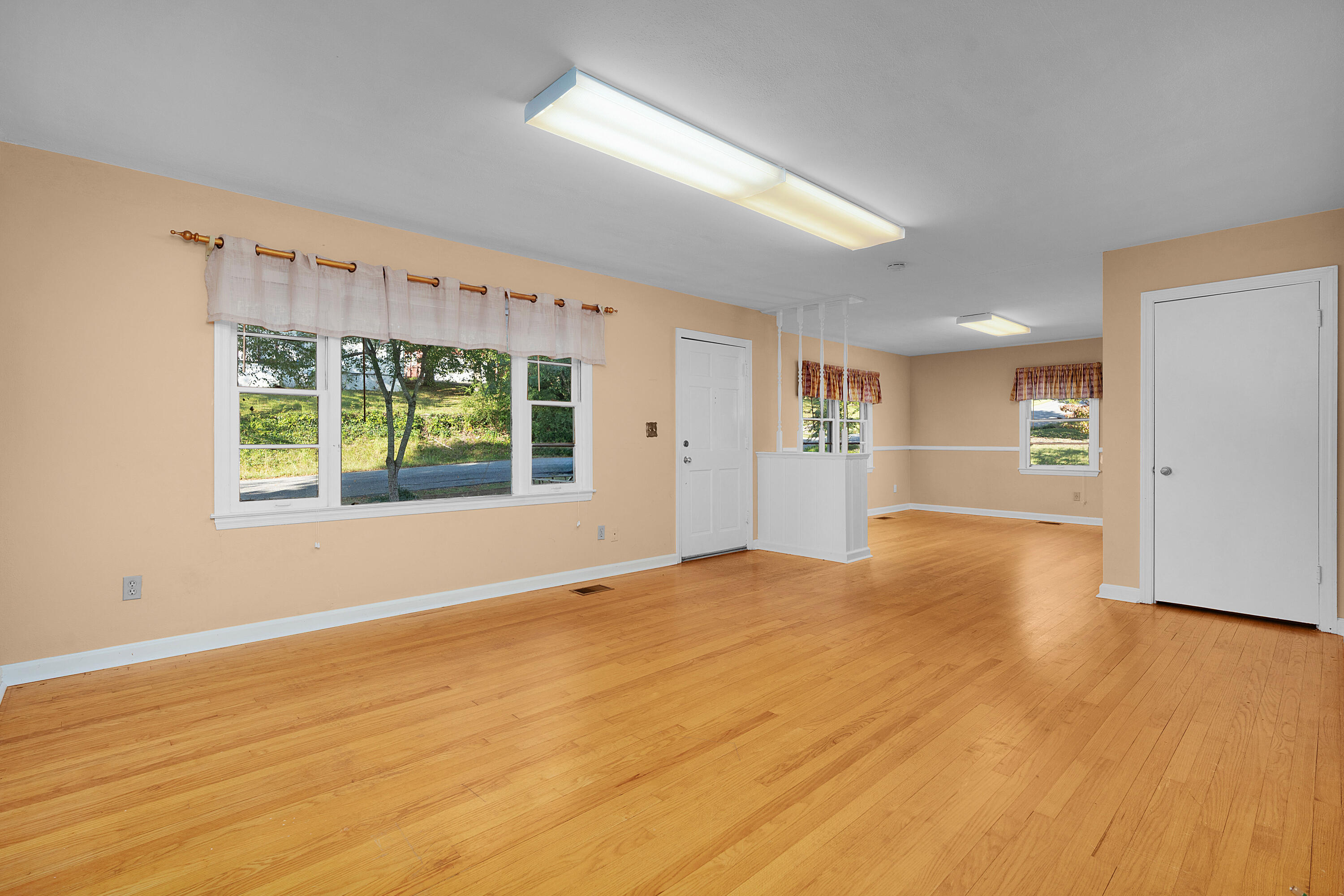 3351 Black Oak Circle