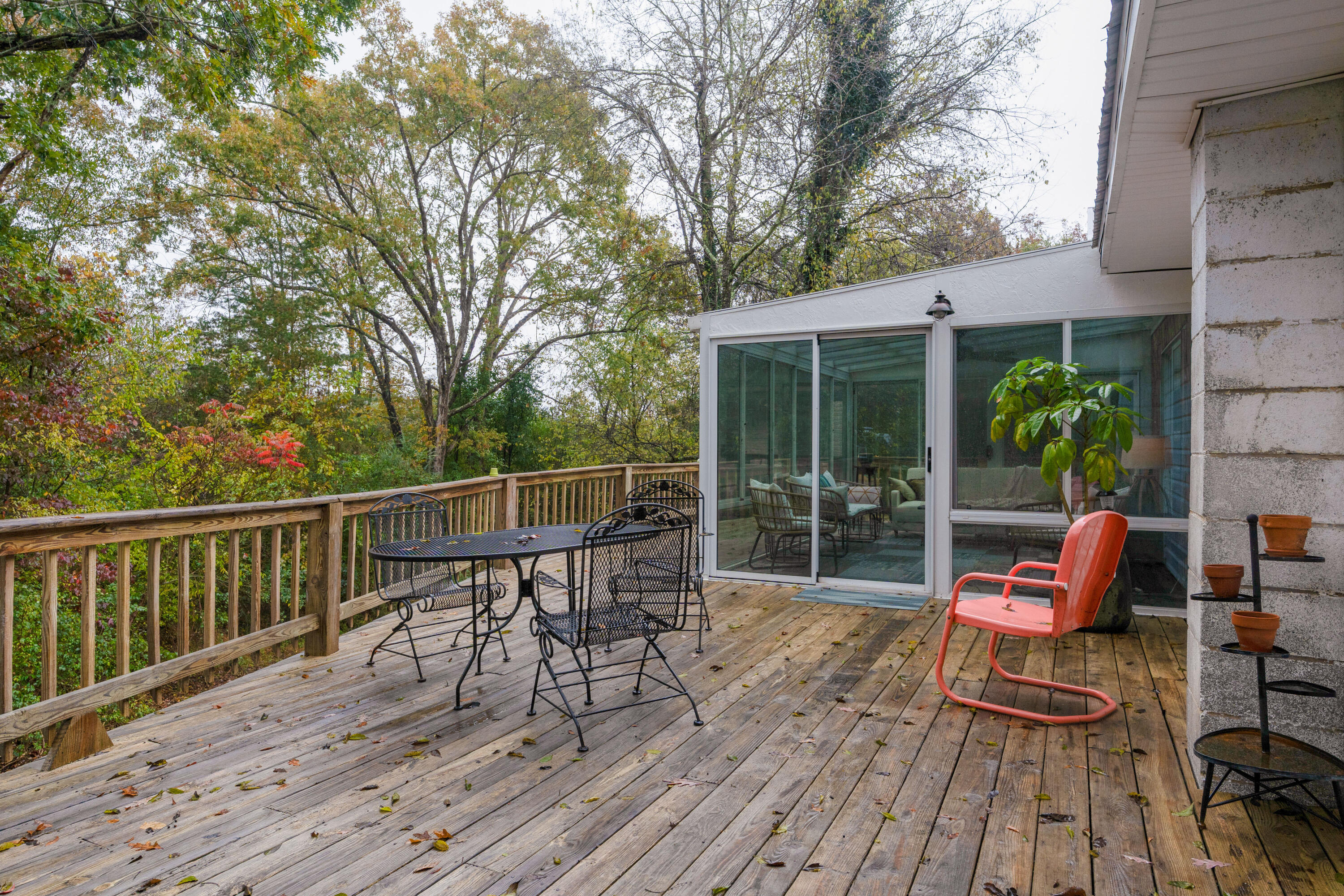 1573 Highway 157