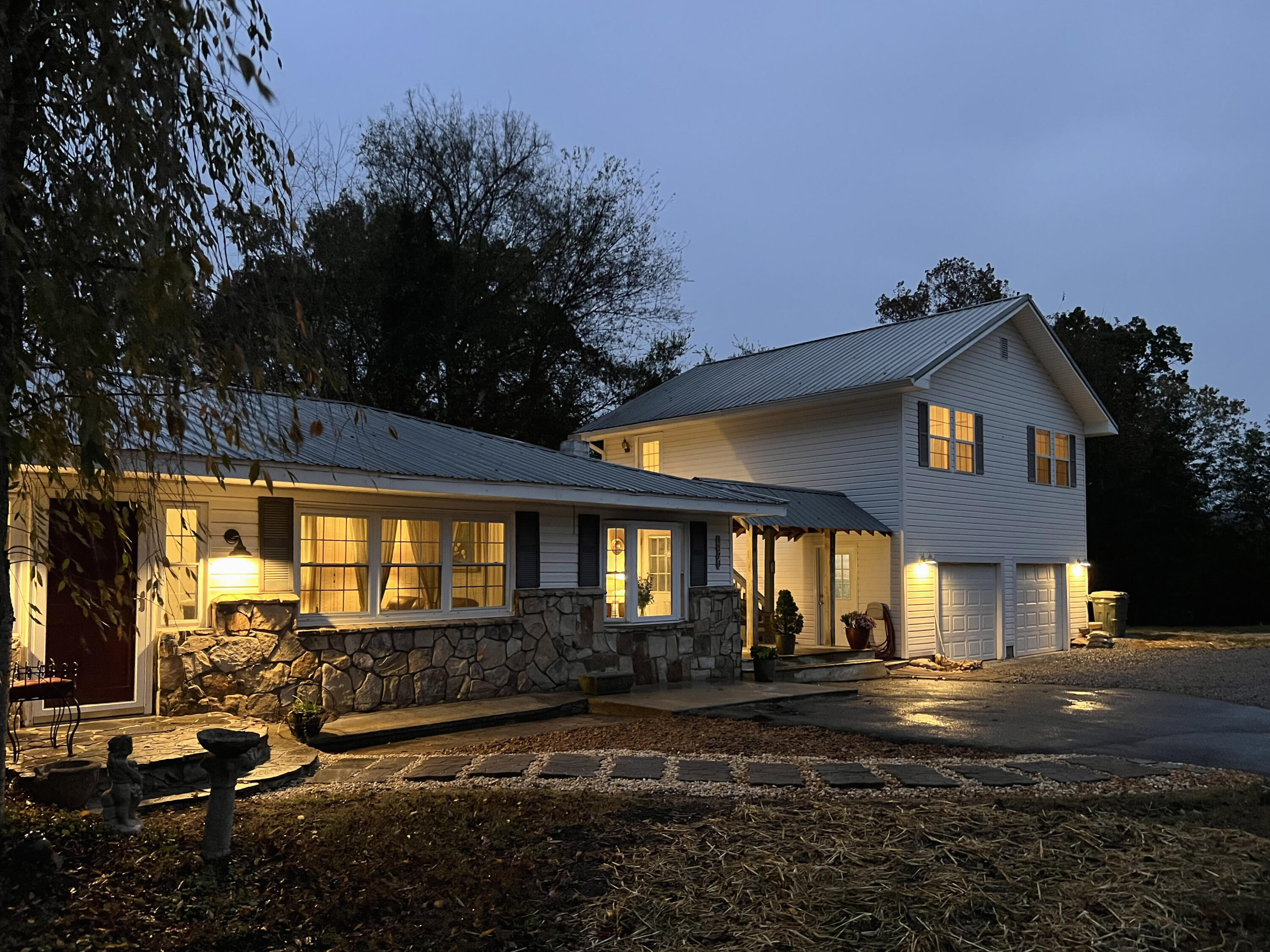 1573 Highway 157