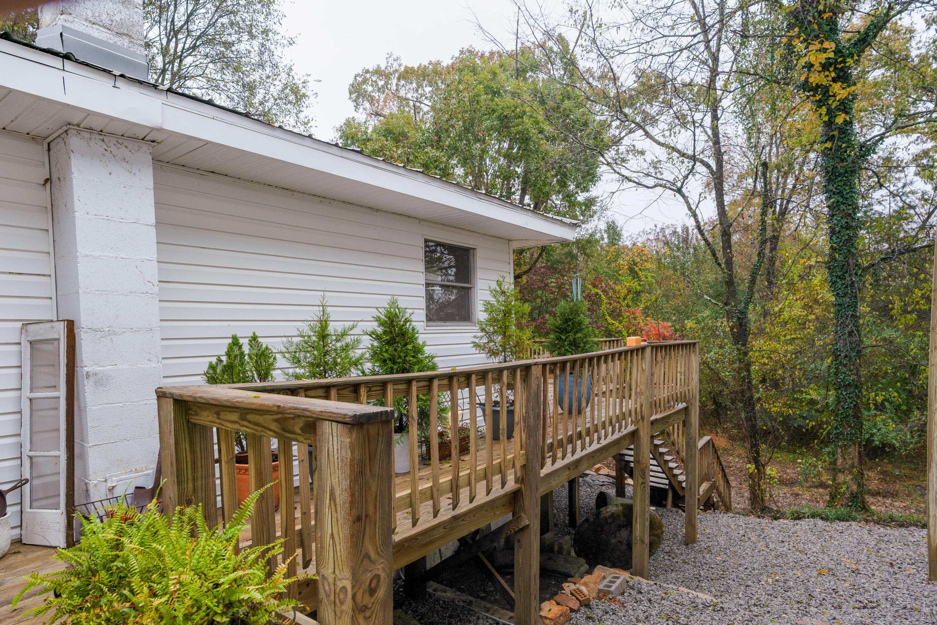 1573 Highway 157