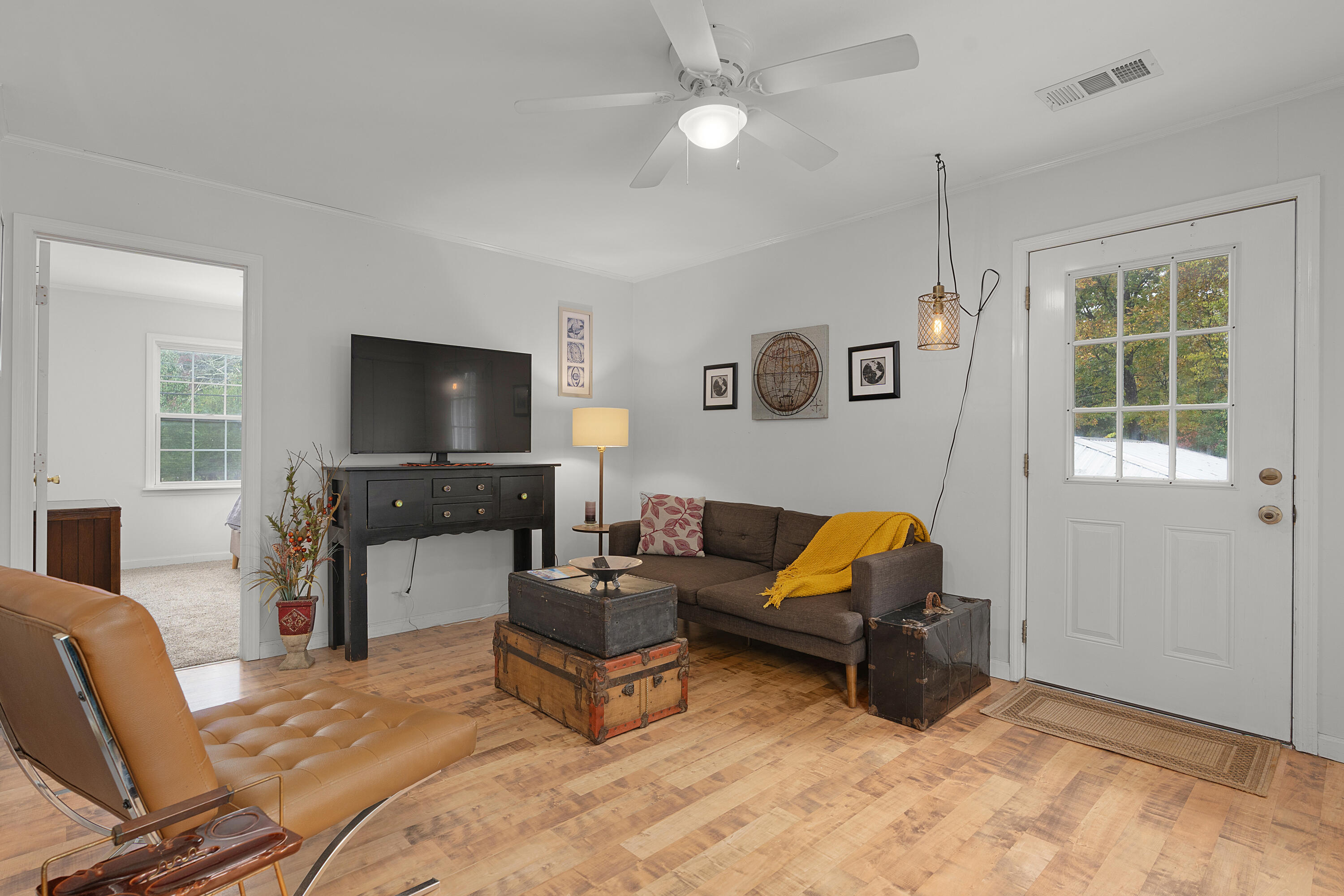 1573 Highway 157