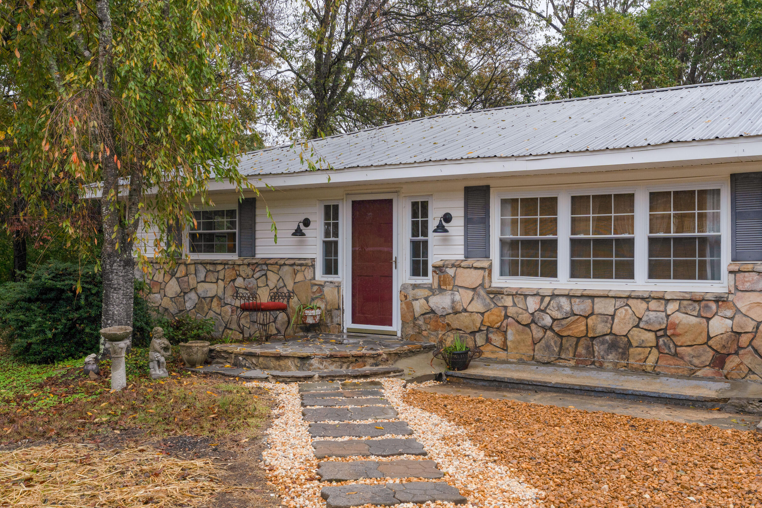 1573 Highway 157
