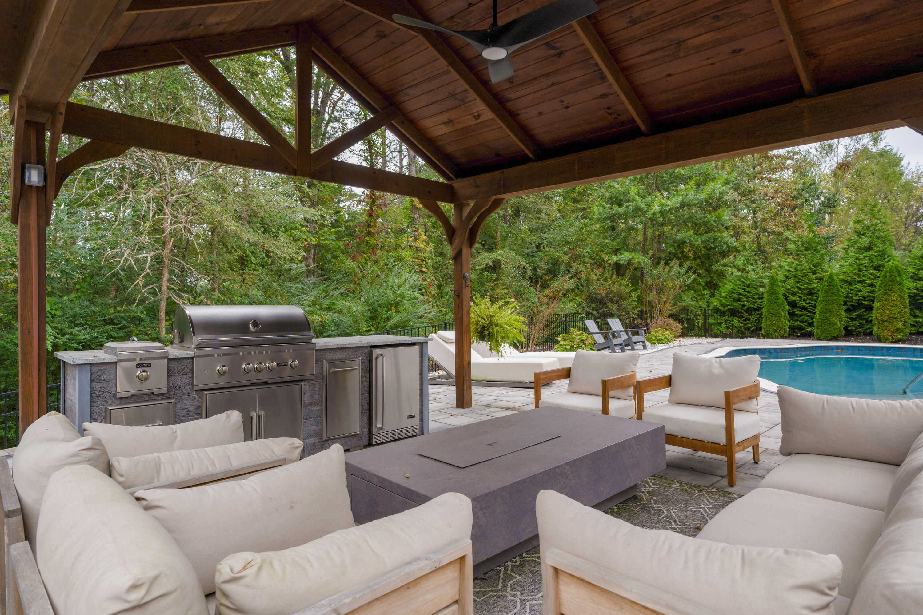 9550 Wolf Creek Trail