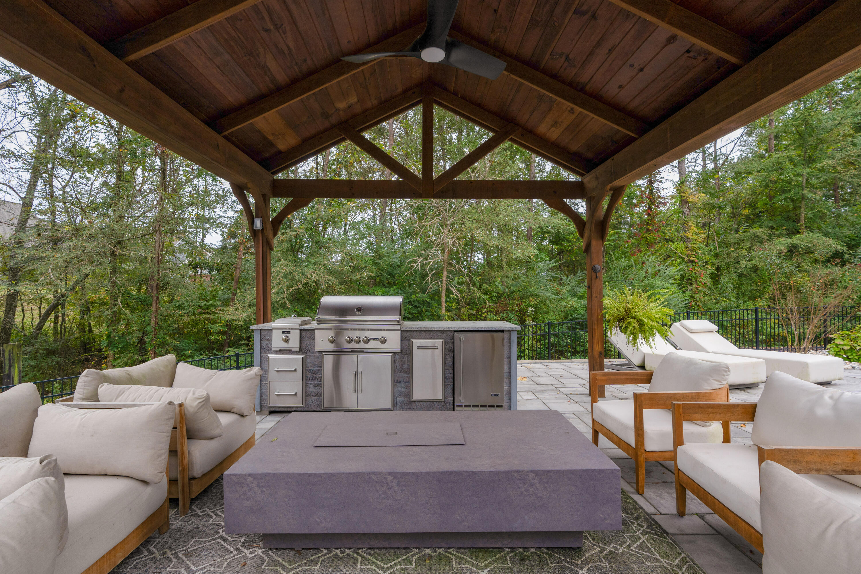 9550 Wolf Creek Trail
