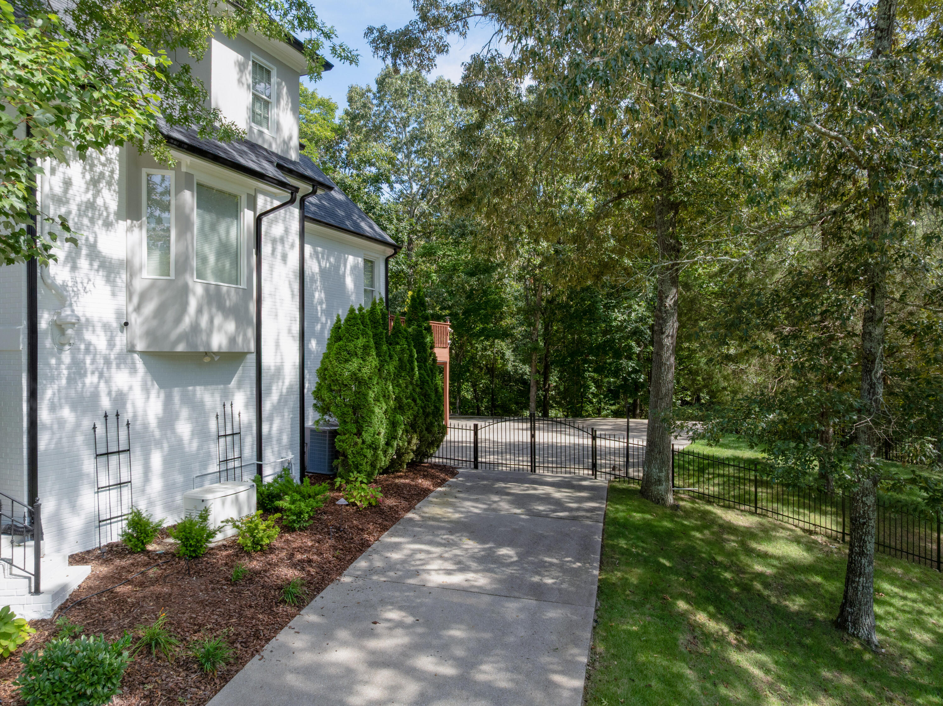 9244 Hidden Mountain Drive