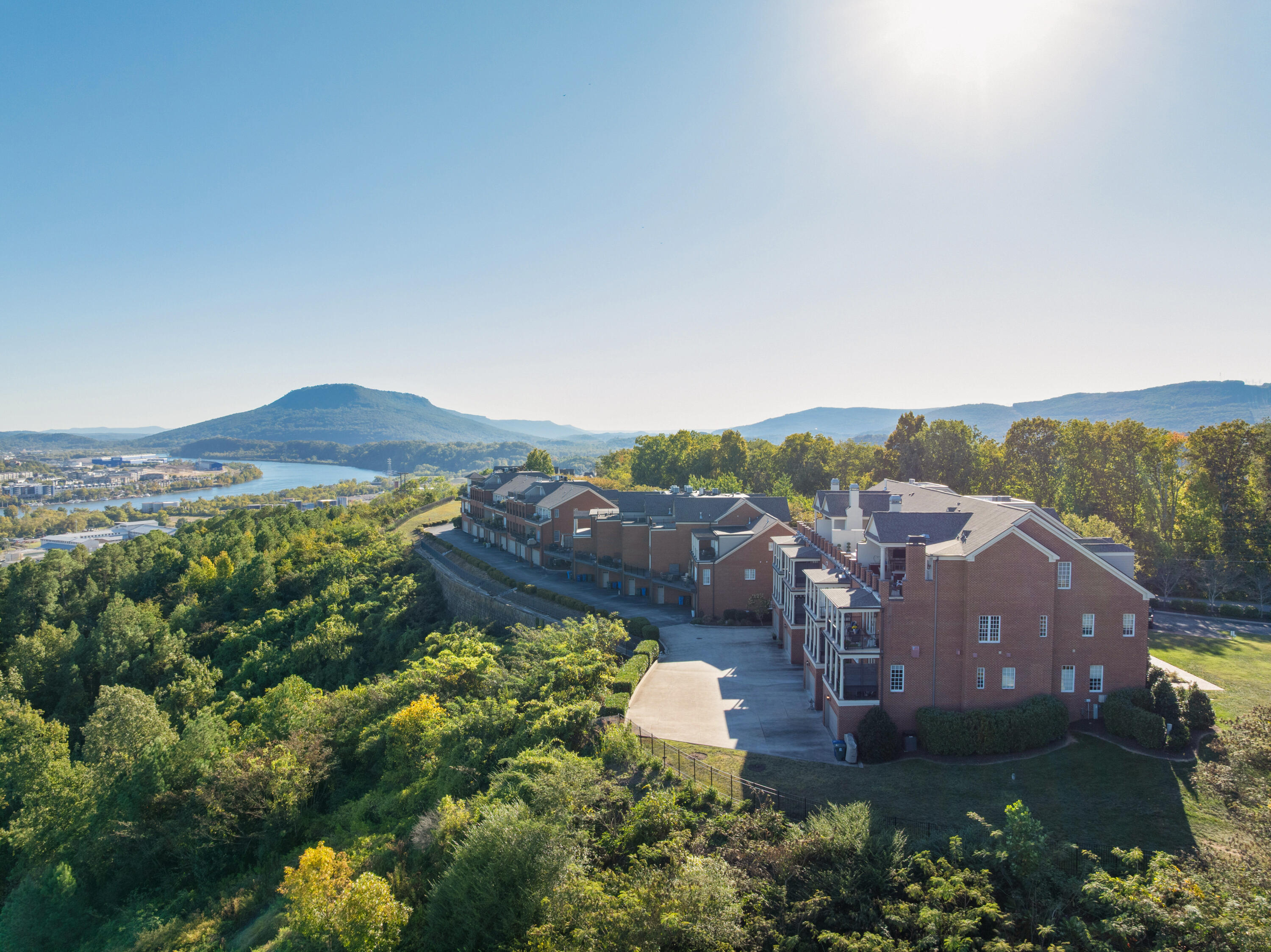 554 Whitehall Road, 124