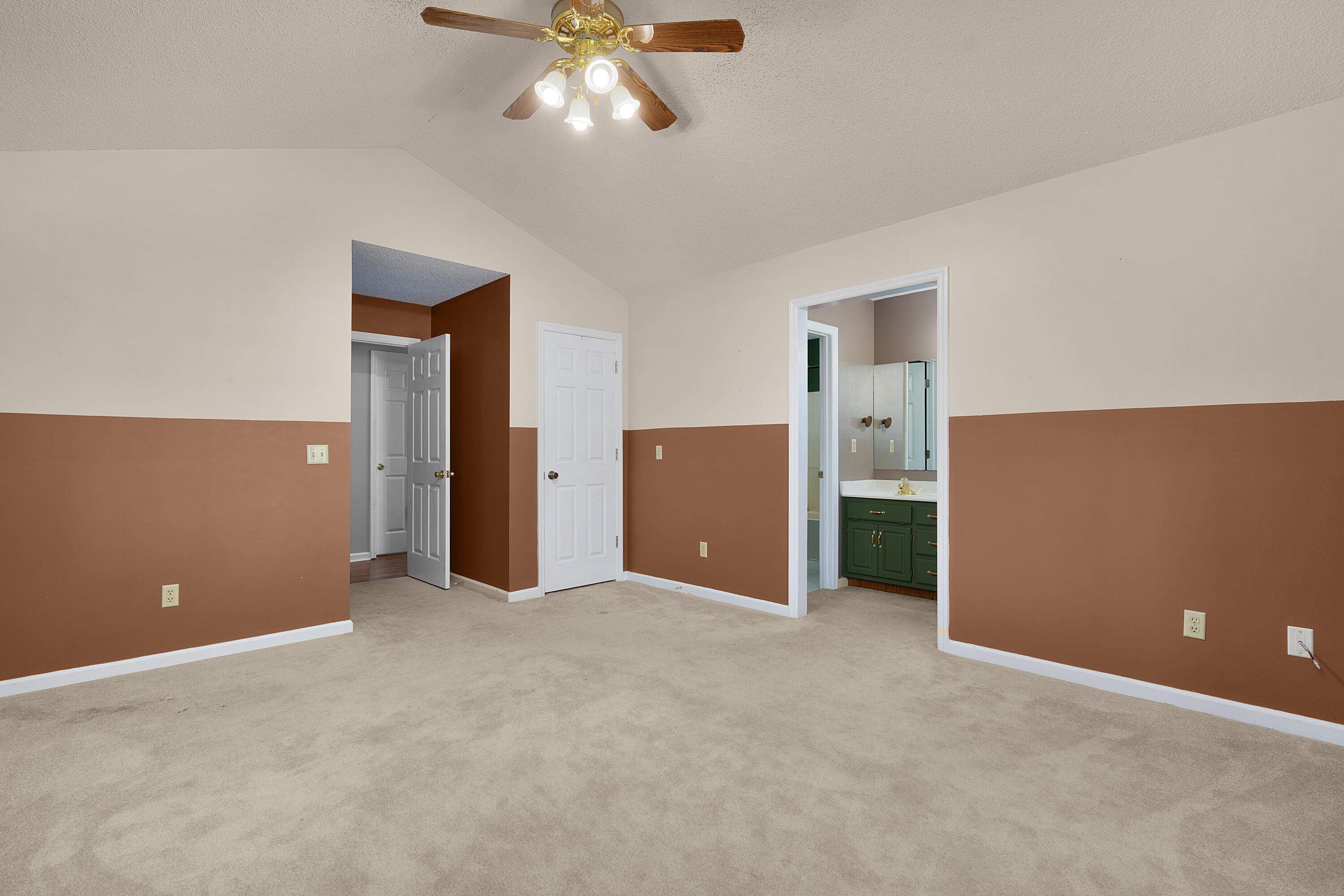 203 Spring Valley Lane