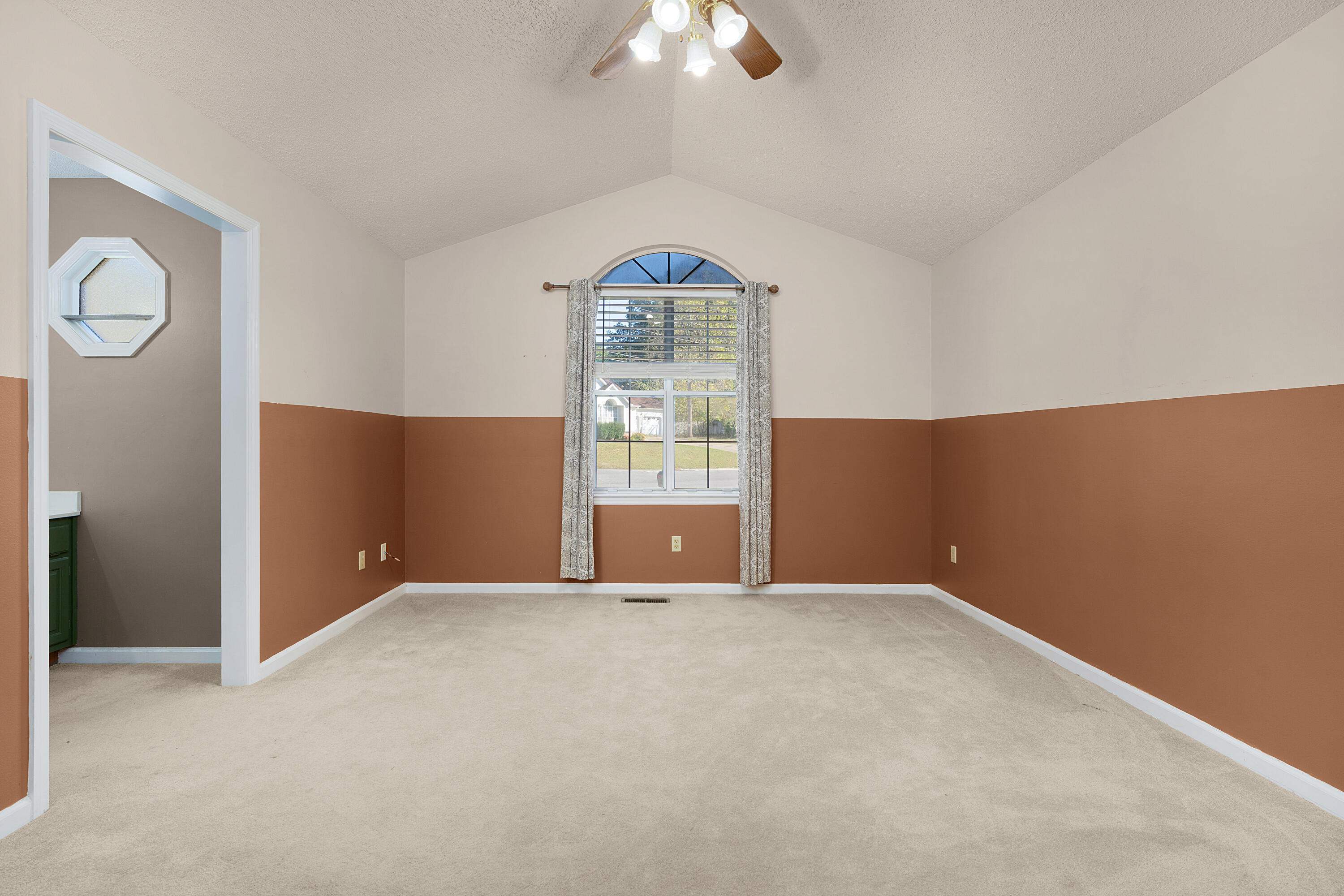 203 Spring Valley Lane