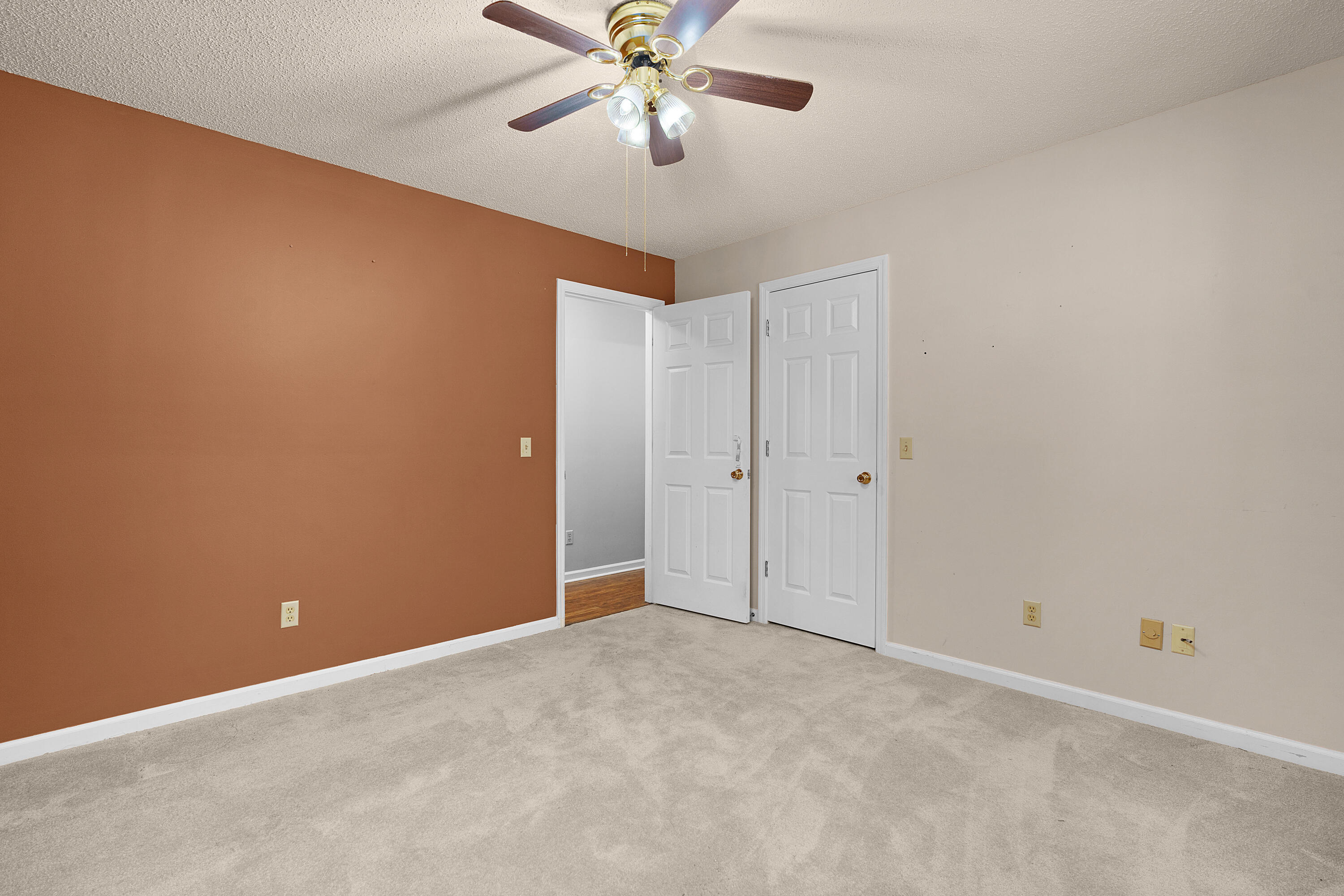 203 Spring Valley Lane
