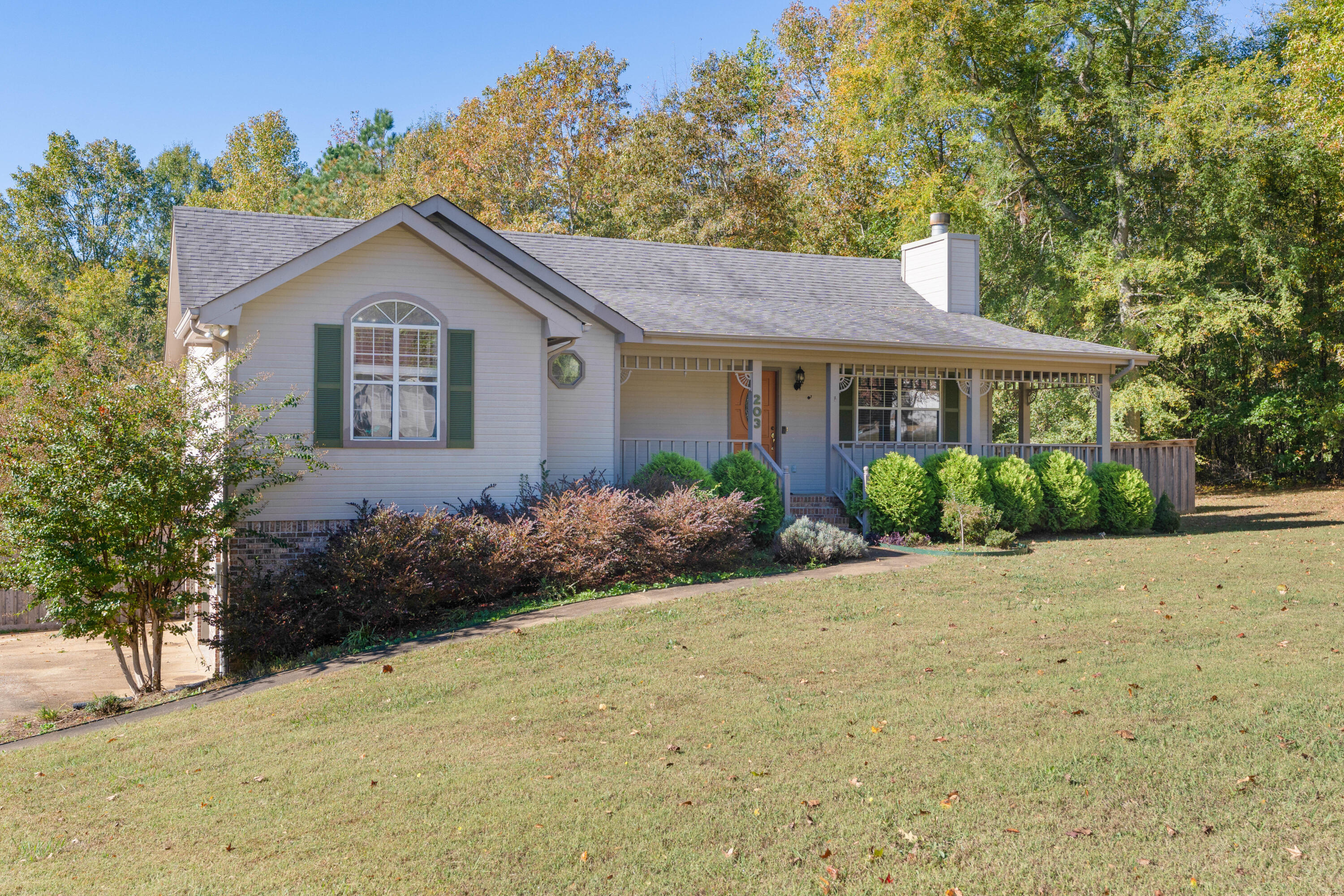 203 Spring Valley Lane