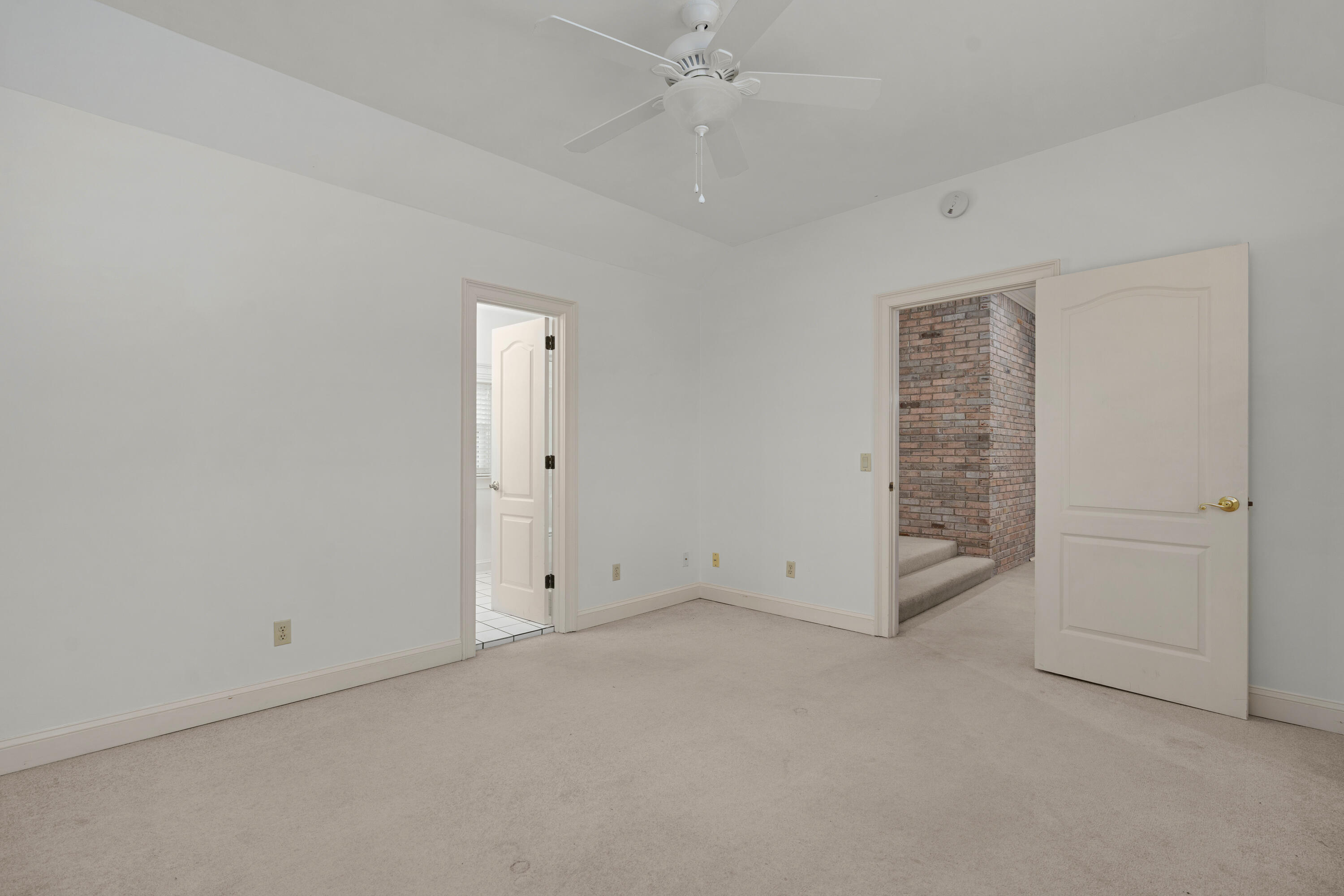 5701 Topsail Greens Drive