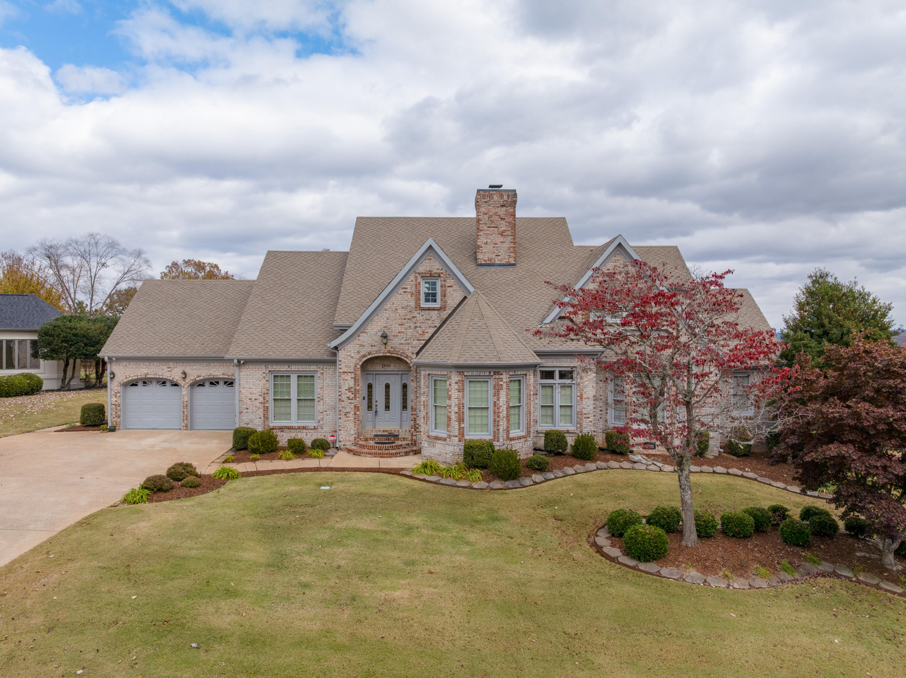 5701 Topsail Greens Drive