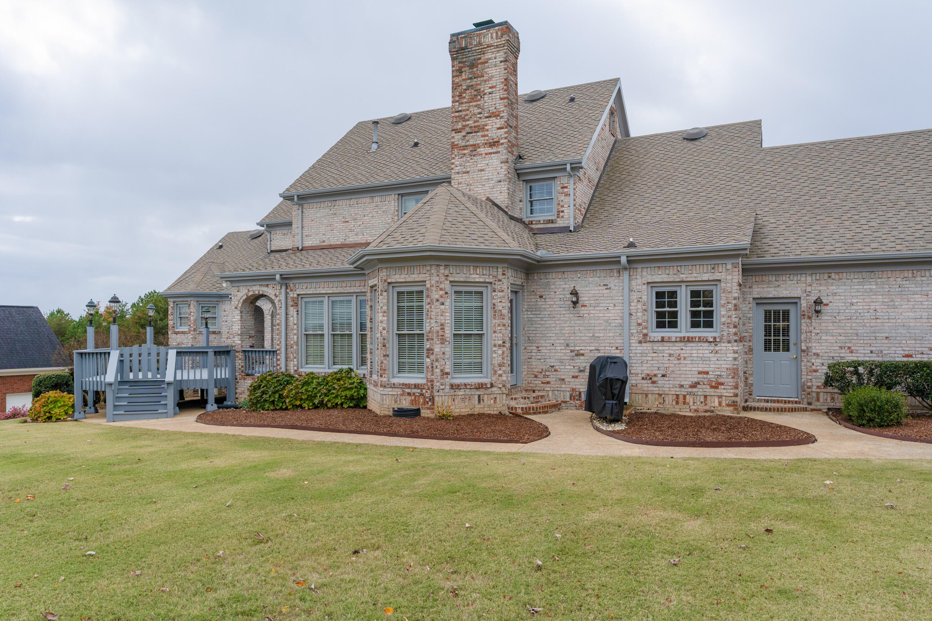 5701 Topsail Greens Drive