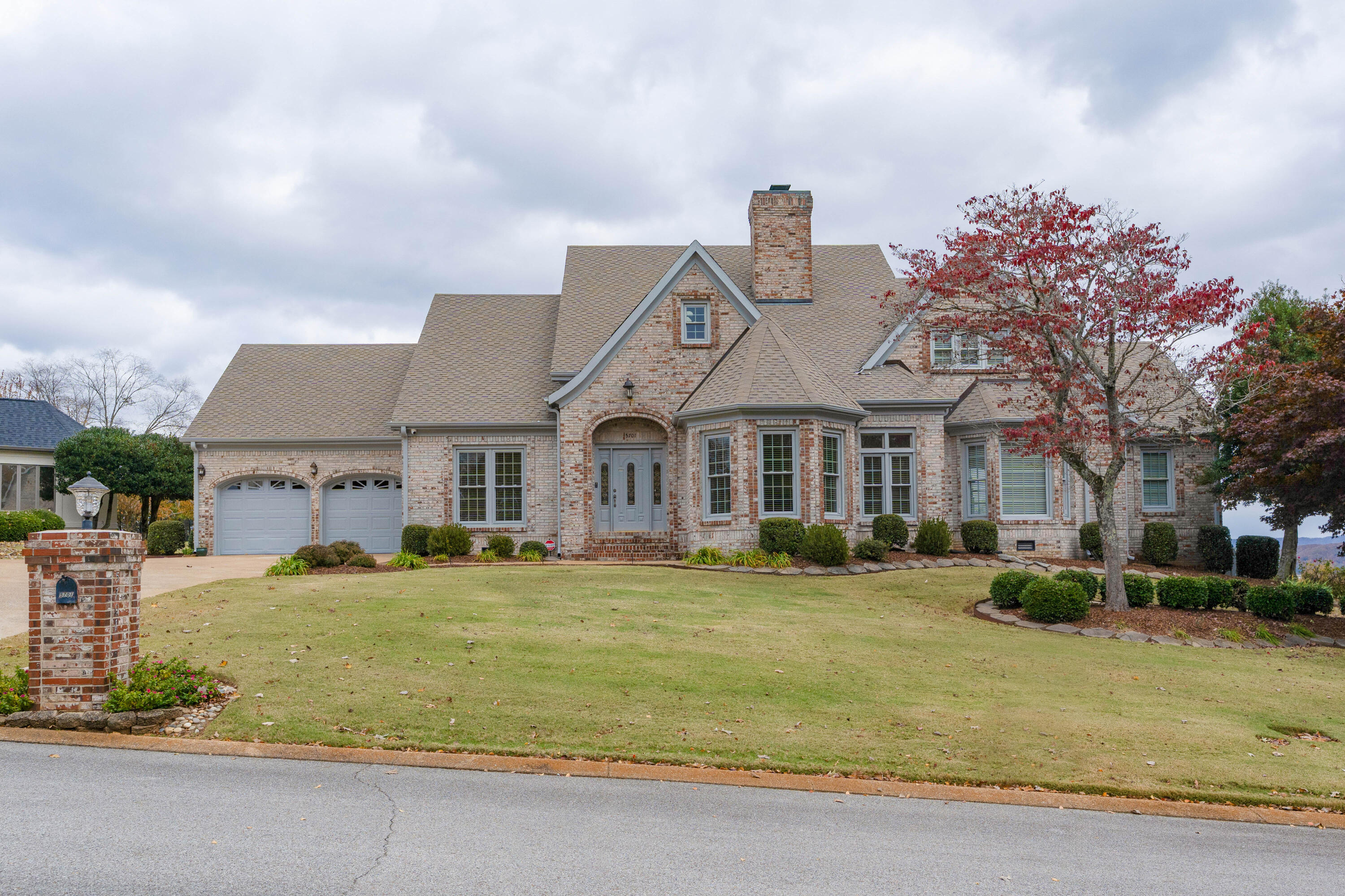5701 Topsail Greens Drive