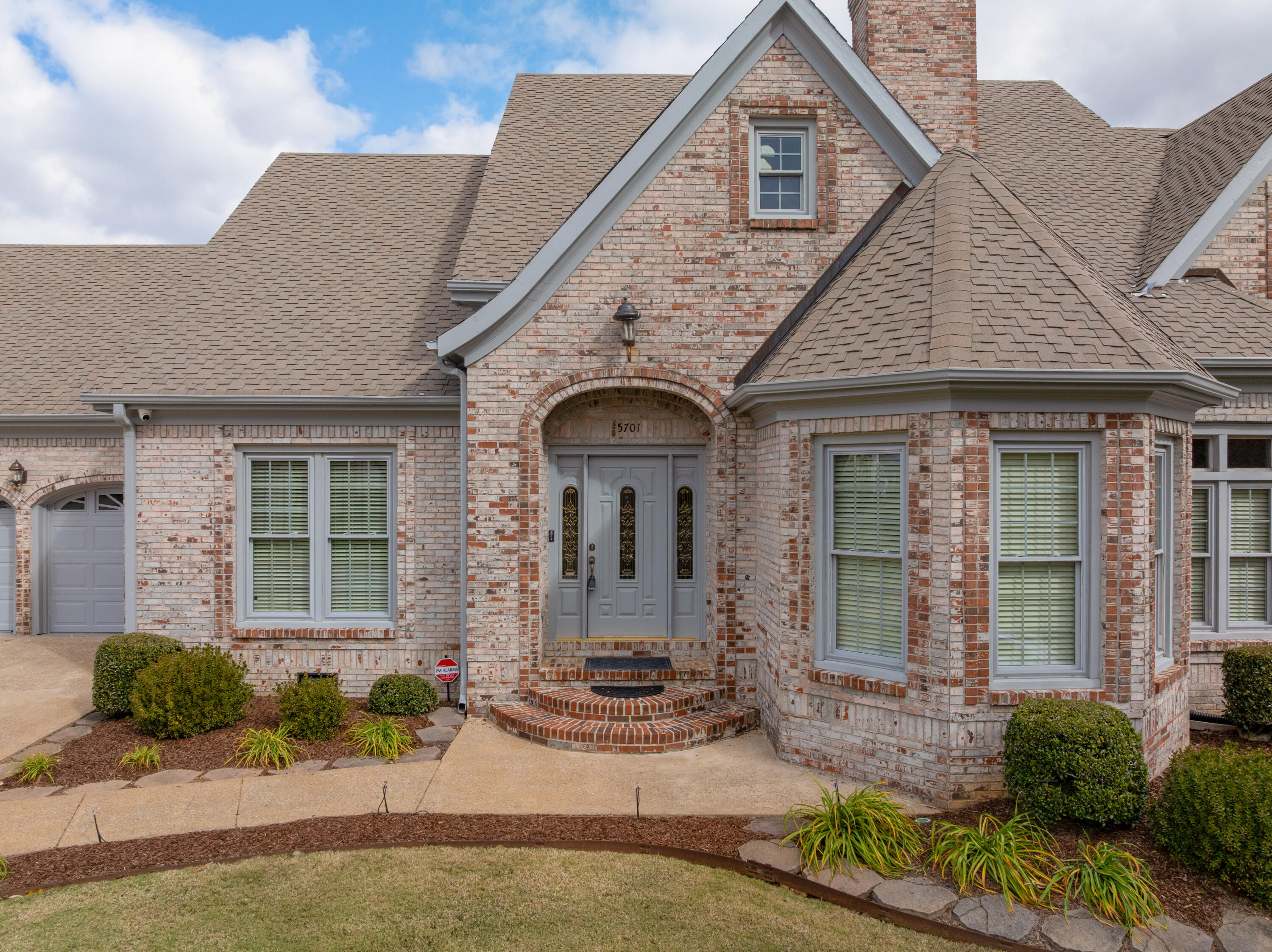 5701 Topsail Greens Drive