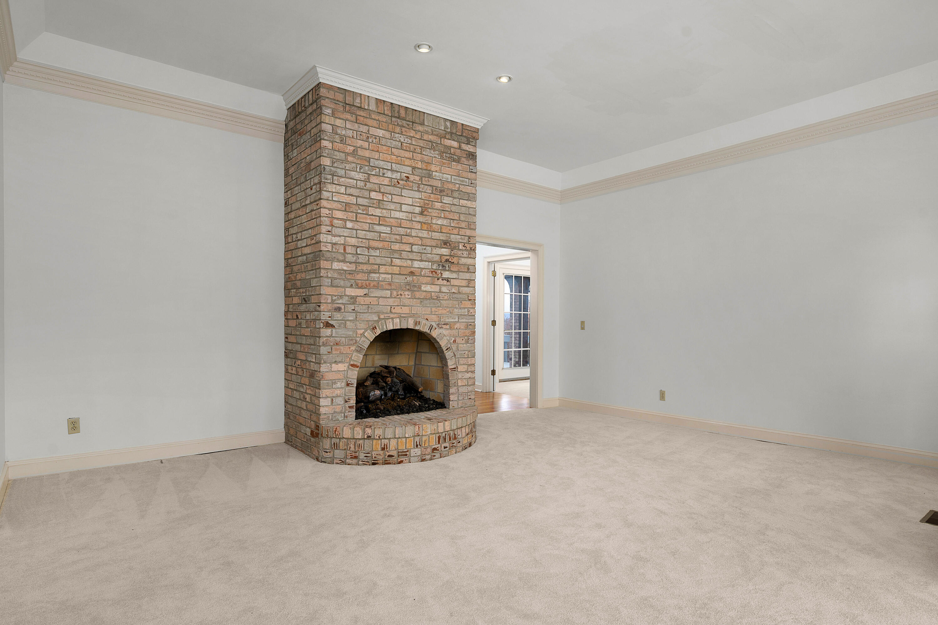 5701 Topsail Greens Drive