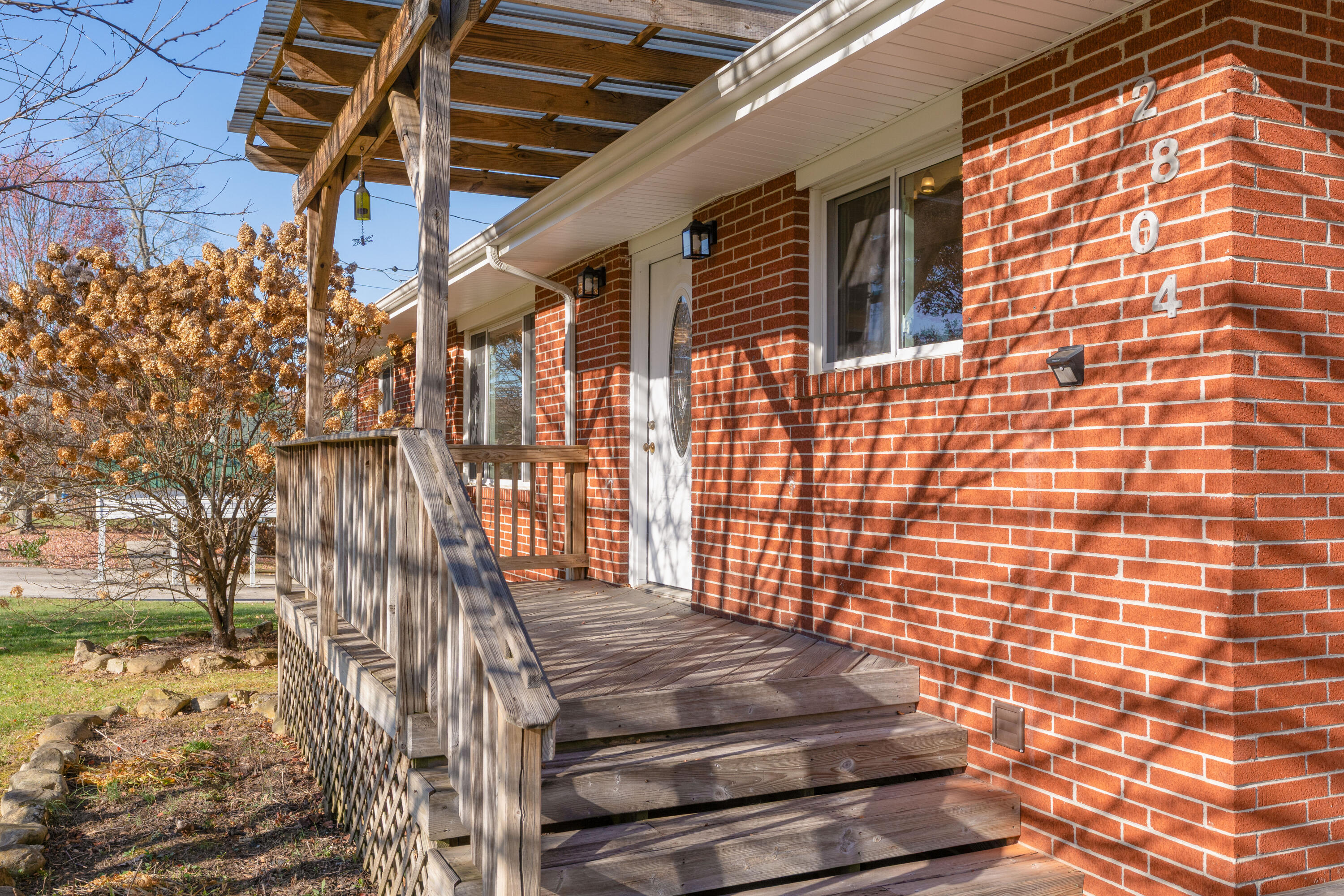 2804 Taft Highway