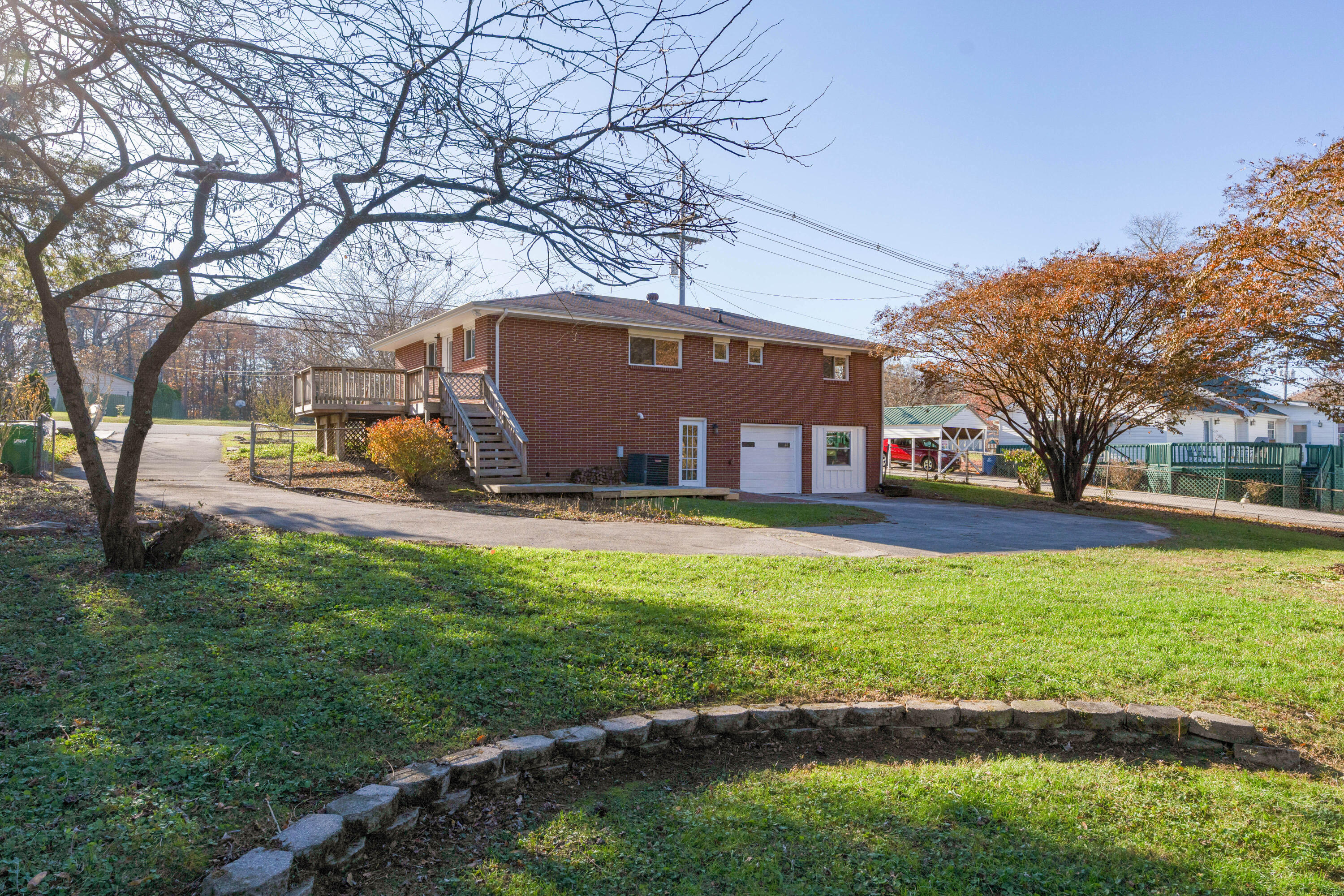 2804 Taft Highway