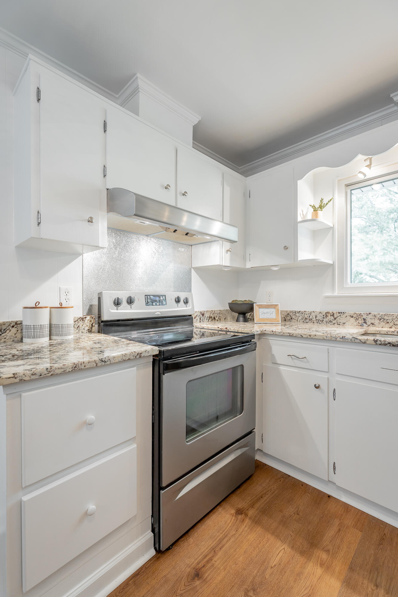 2804 Taft Highway