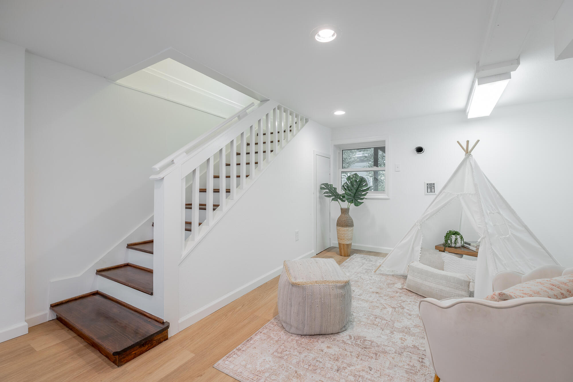2804 Taft Highway