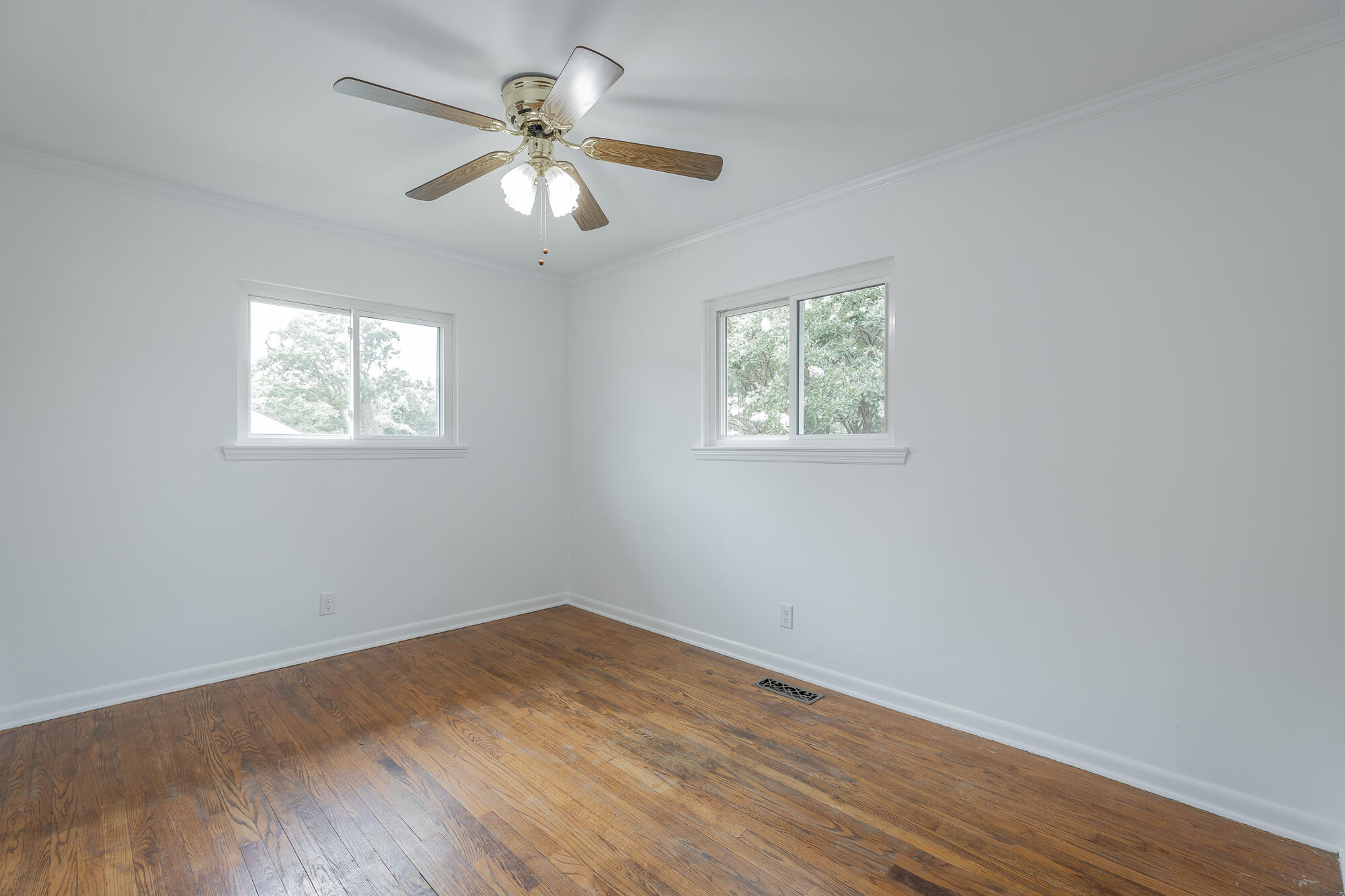 2804 Taft Highway