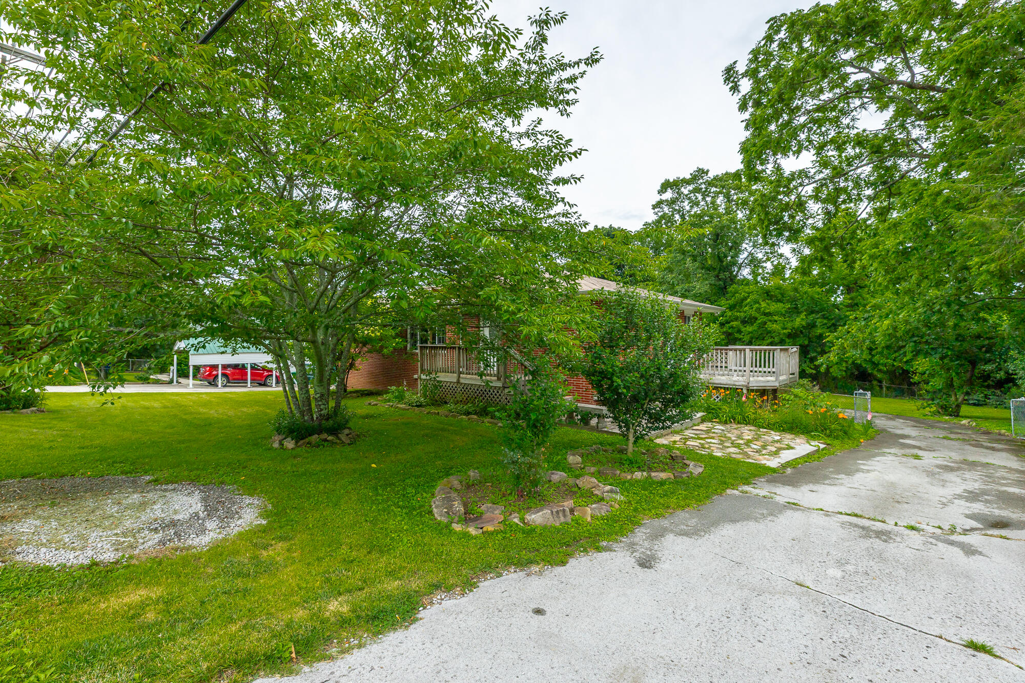 2804 Taft Highway