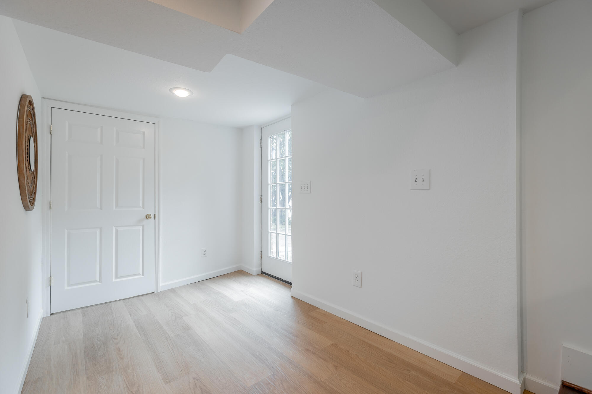 2804 Taft Highway