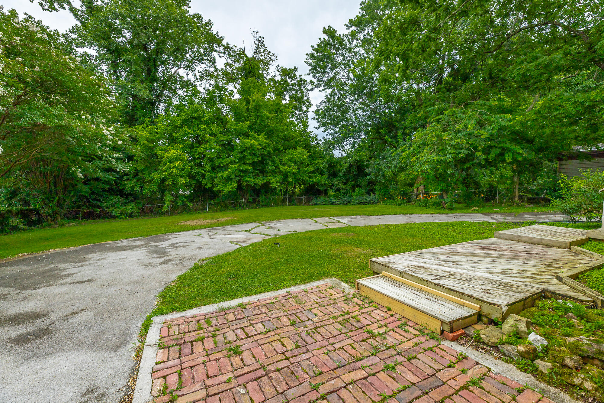 2804 Taft Highway