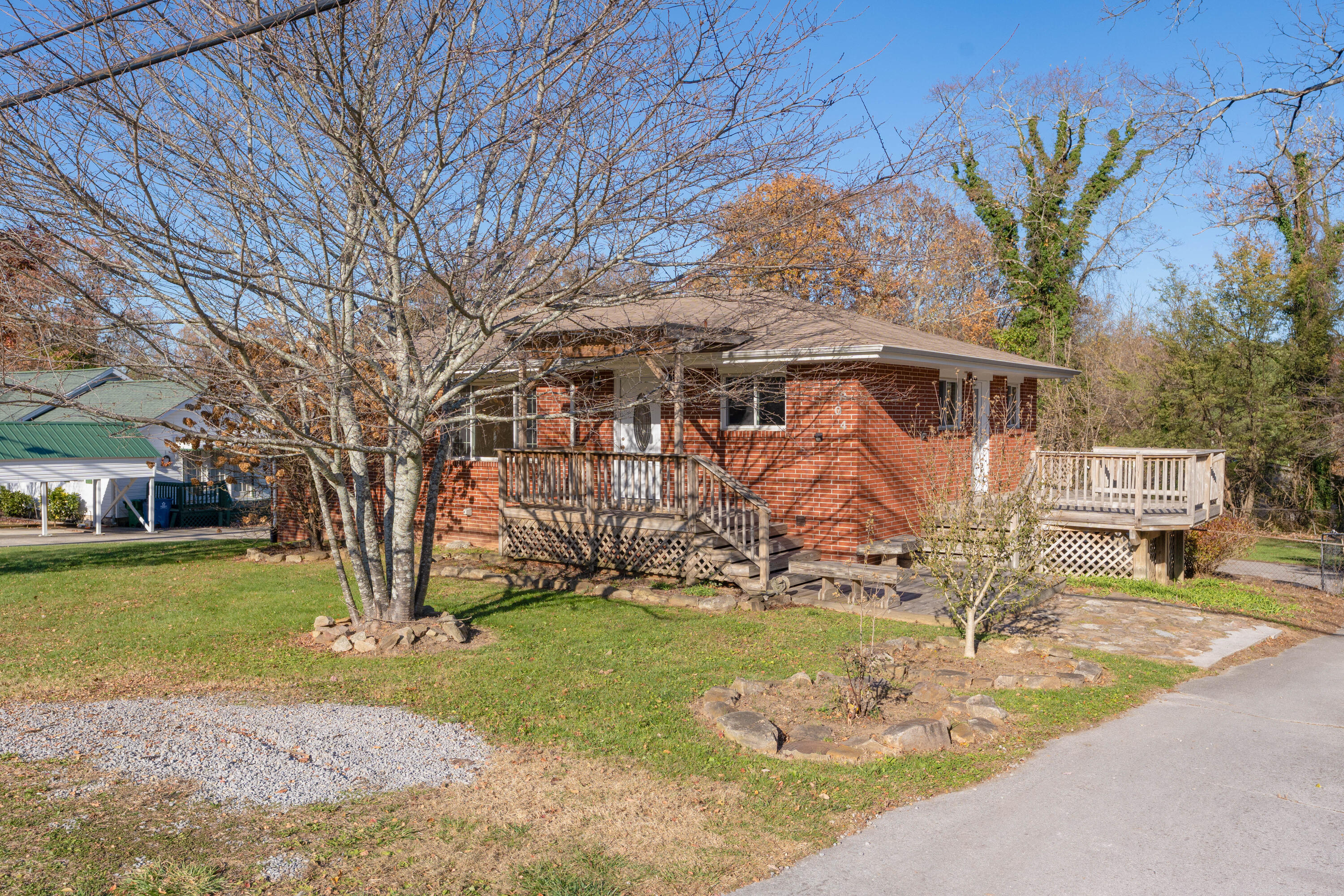 2804 Taft Highway