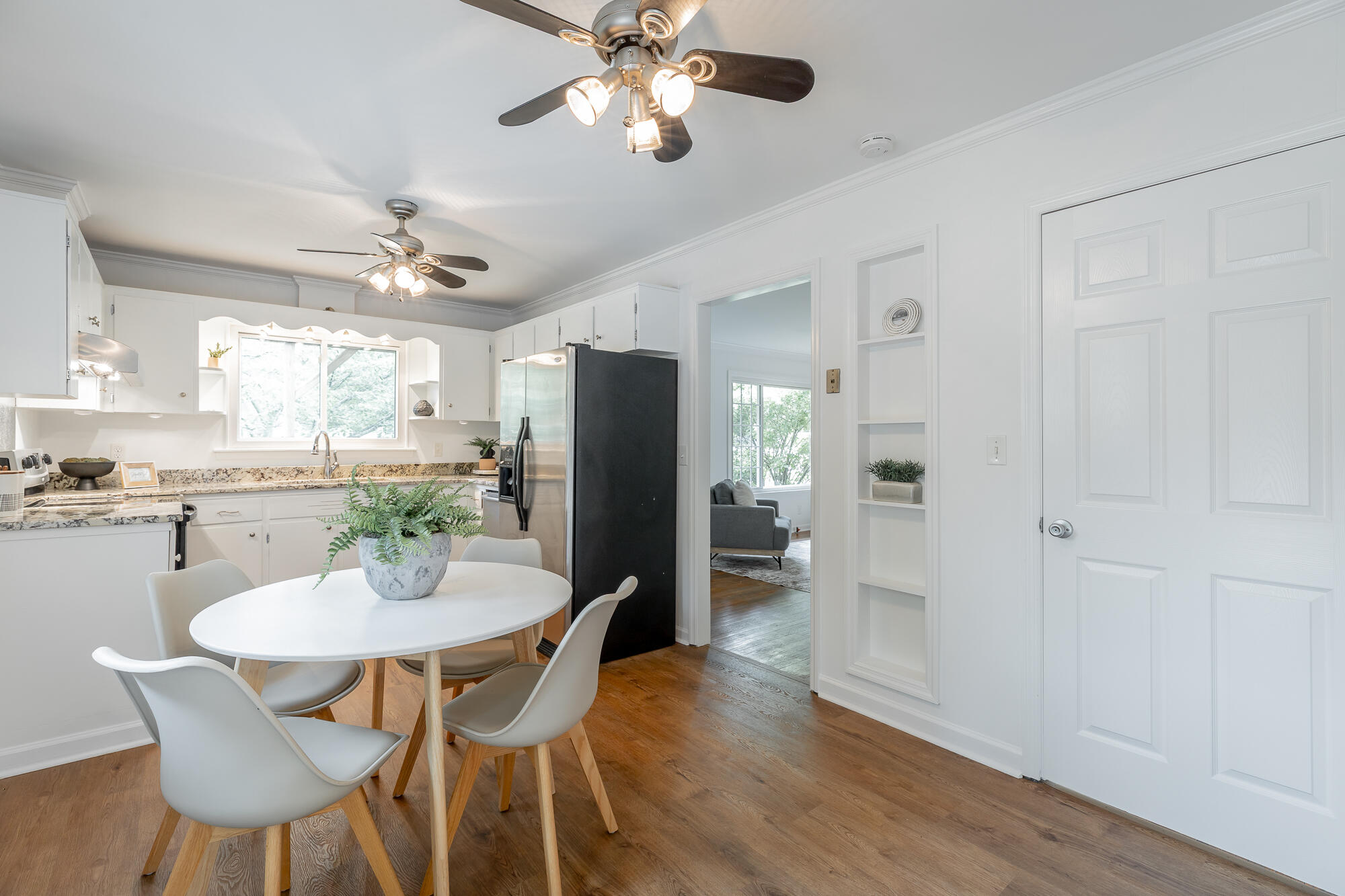 2804 Taft Highway