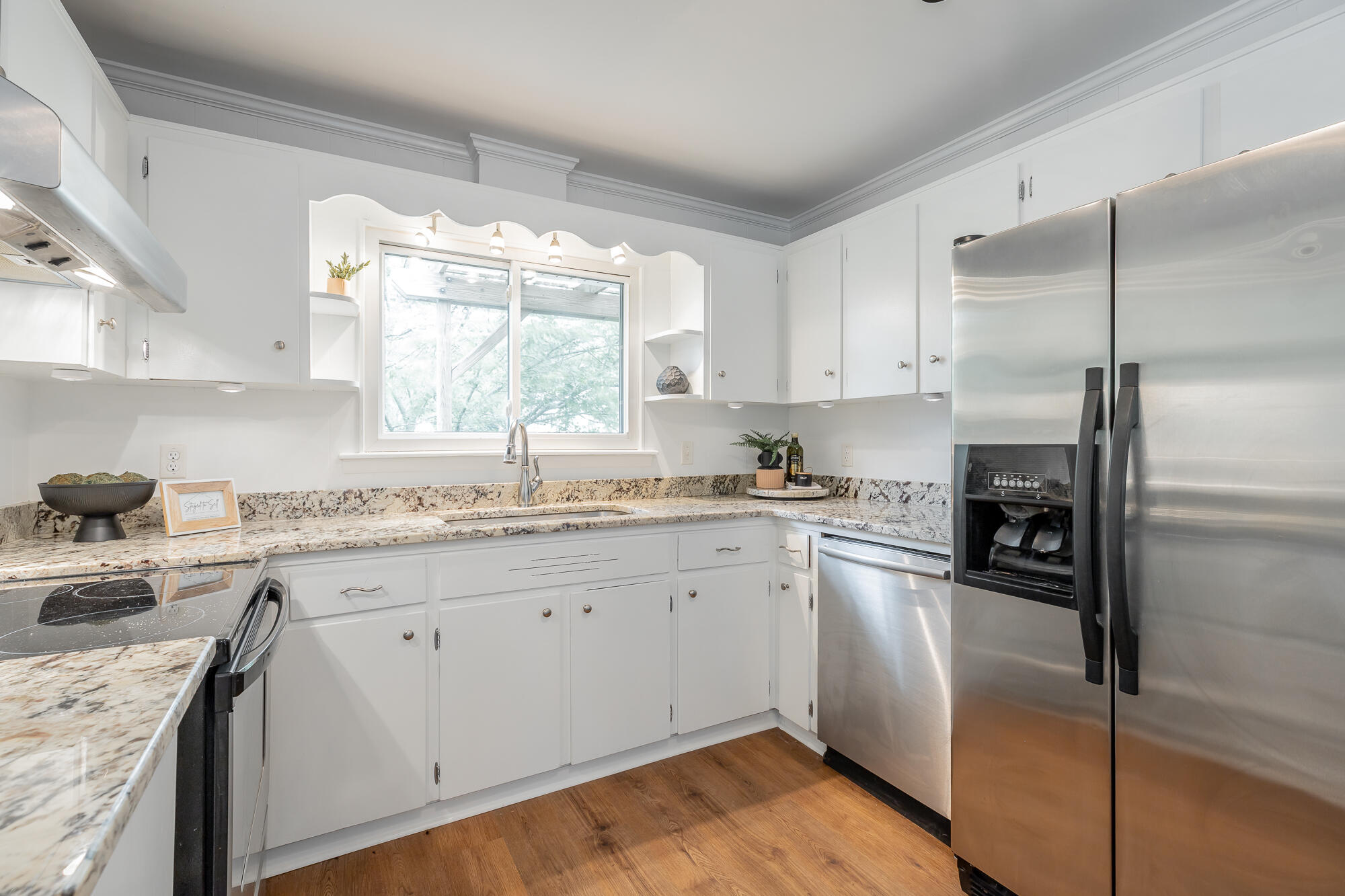 2804 Taft Highway