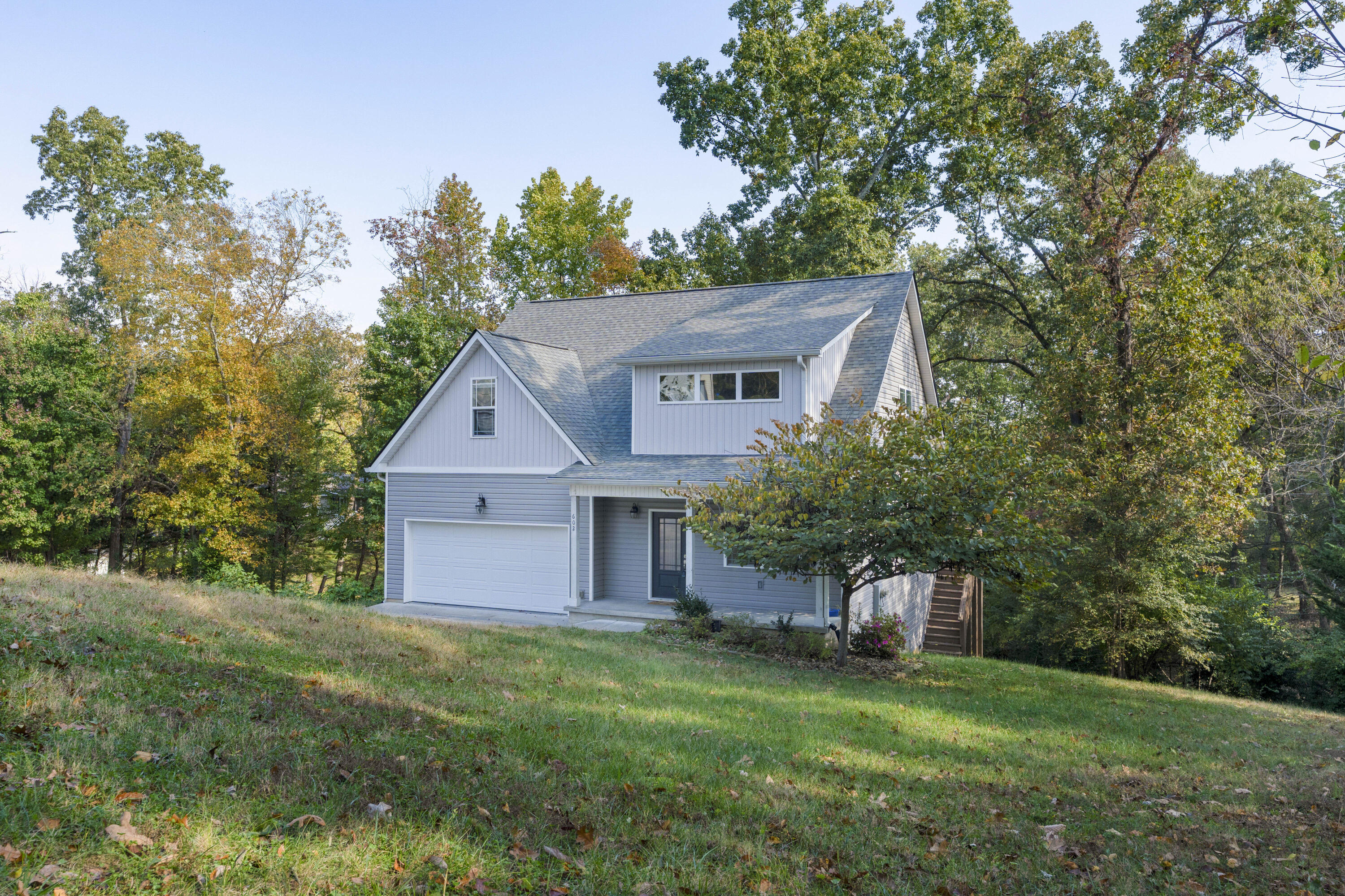 602 Paragon Drive