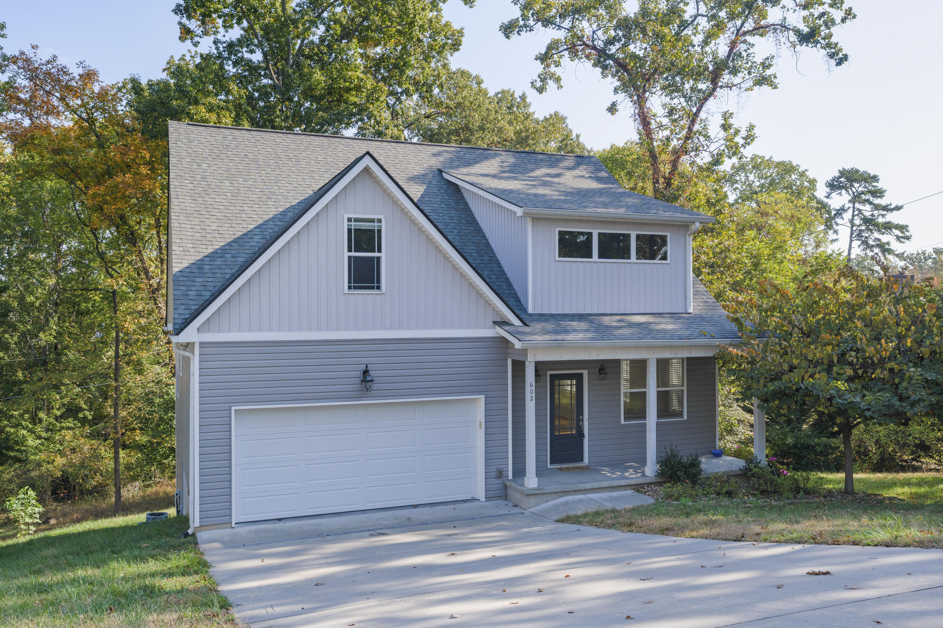 602 Paragon Drive